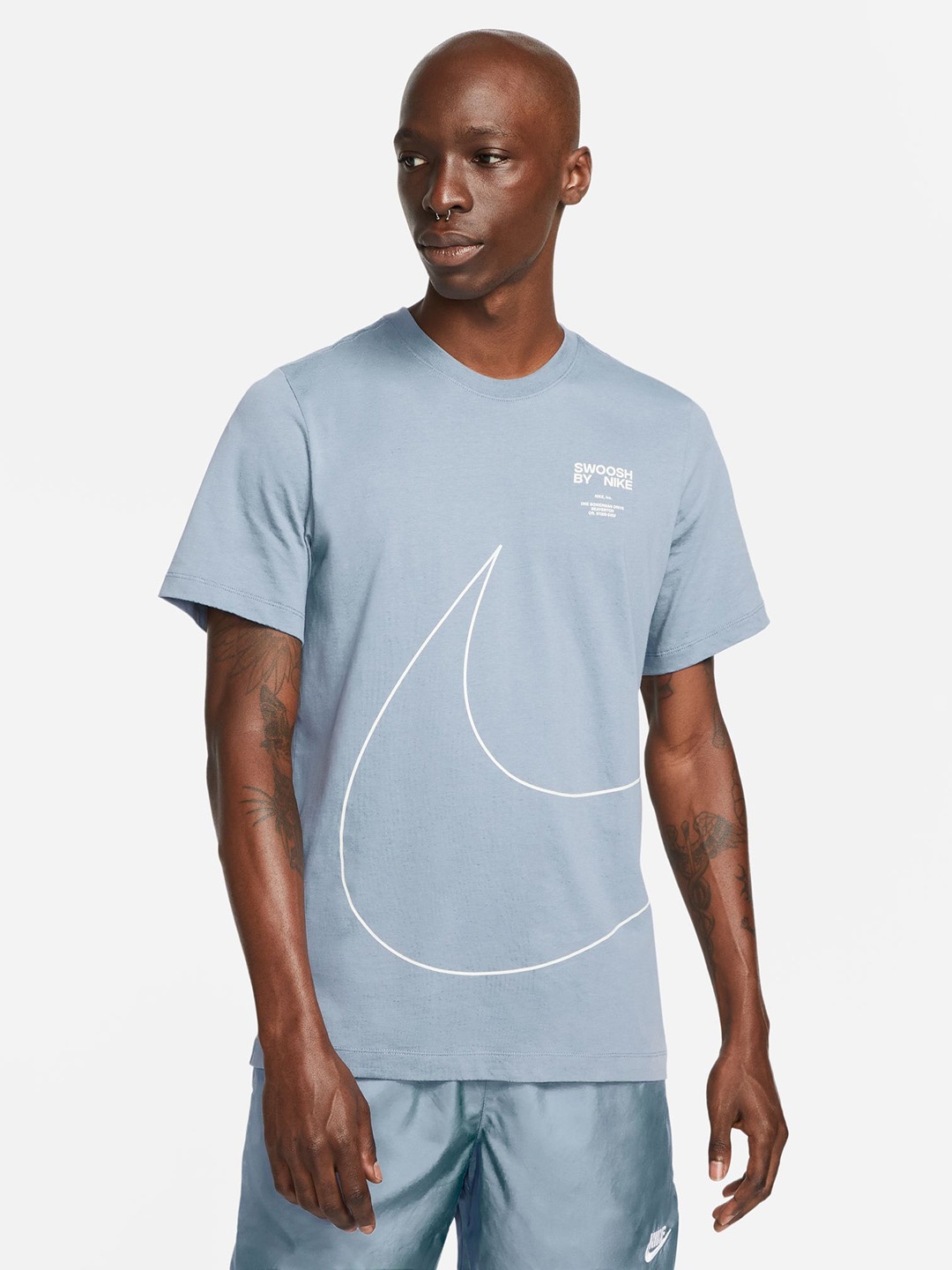 Nike Men Typography Printed Pure Cotton Round Neck NSW Big Swoosh Sports T-shirt, Blue
Nike Men Typography Printed Pure Cotton Round Neck NSW Big Swoosh Sports T-shirt, Blue