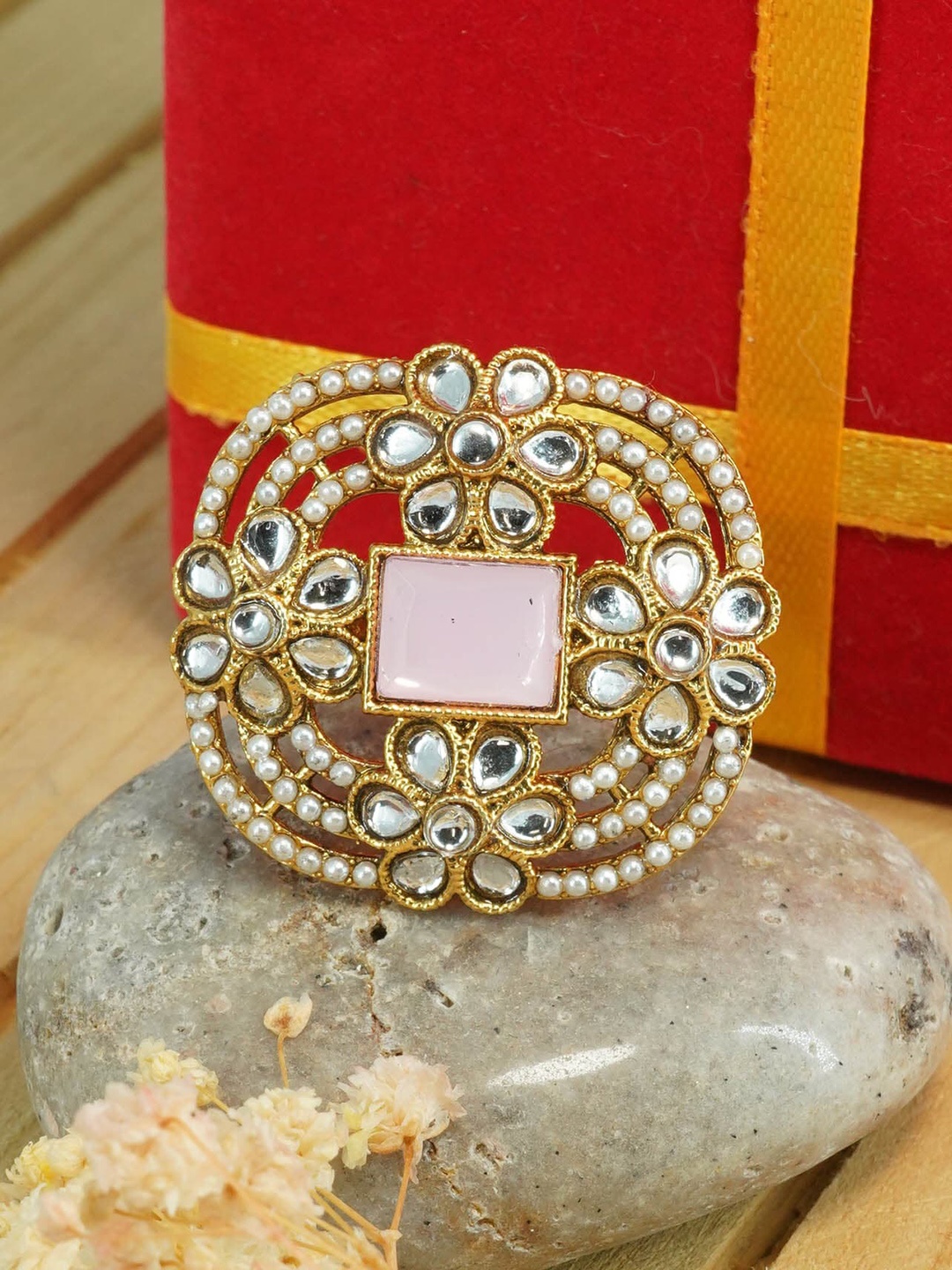 GRIIHAM Gold-Plated Kundan-Studded & Pearl Beaded Antique Designer Adjustable Finger Ring
GRIIHAM Gold-Plated Kundan-Studded & Pearl Beaded Antique Designer Adjustable Finger Ring