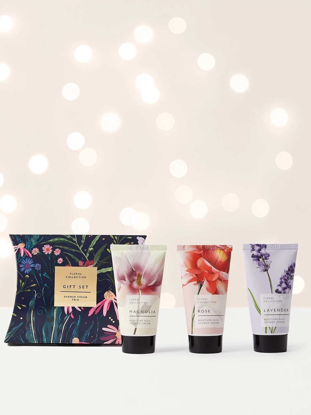 Marks & Spencer FLORAL COLLECTION Floral Collection Shower & Bath Cream Trio, Off white
Marks & Spencer FLORAL COLLECTION Floral Collection Shower & Bath Cream Trio, Off white