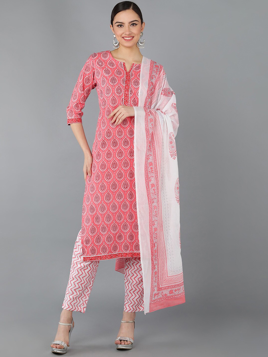 Senyora Women Ethnic Motifs Printed Pure Cotton Kurta with Trousers & Dupatta, Pink
Senyora Women Ethnic Motifs Printed Pure Cotton Kurta with Trousers & Dupatta, Pink