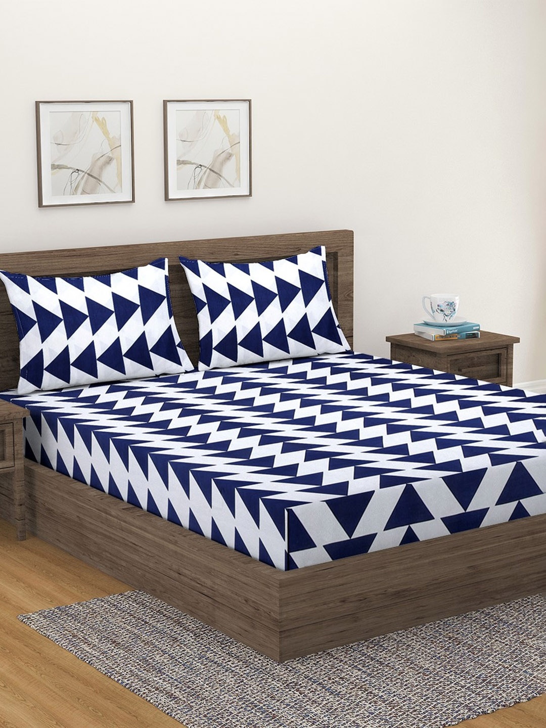 Fashion String Navy Blue & White Printed 144 TC Queen Flat Bedsheet with 2 Pillow Covers
Fashion String Navy Blue & White Printed 144 TC Queen Flat Bedsheet with 2 Pillow Covers