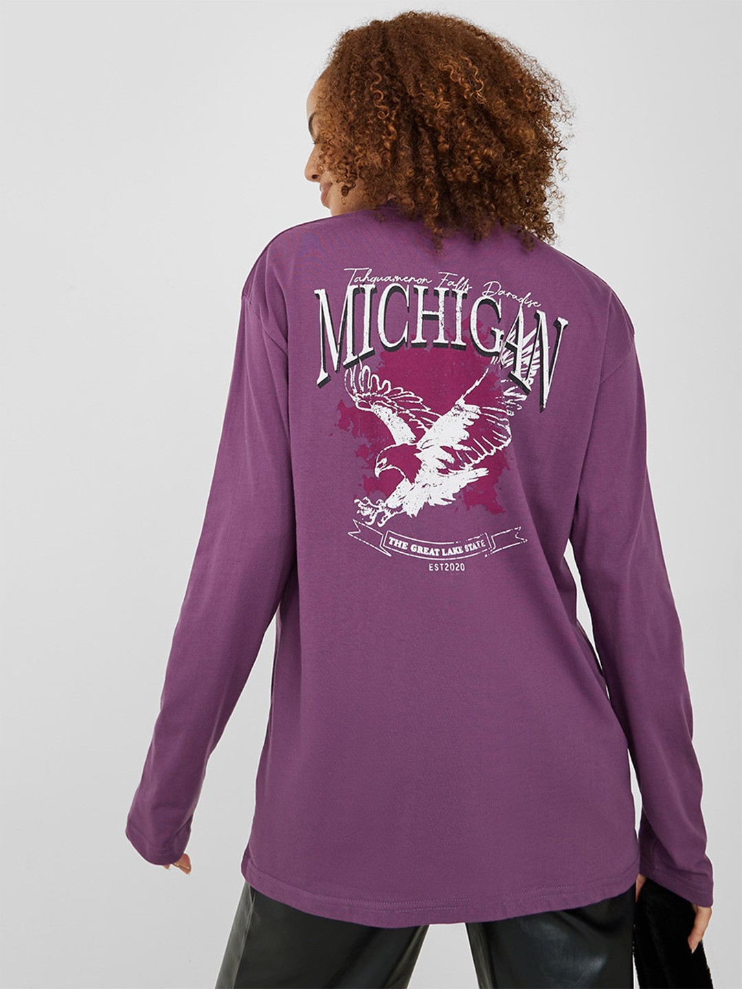 Styli Women Typography Printed Drop-Shoulder Sleeves Oversized Cotton T-shirt, Purple
Styli Women Typography Printed Drop-Shoulder Sleeves Oversized Cotton T-shirt, Purple
