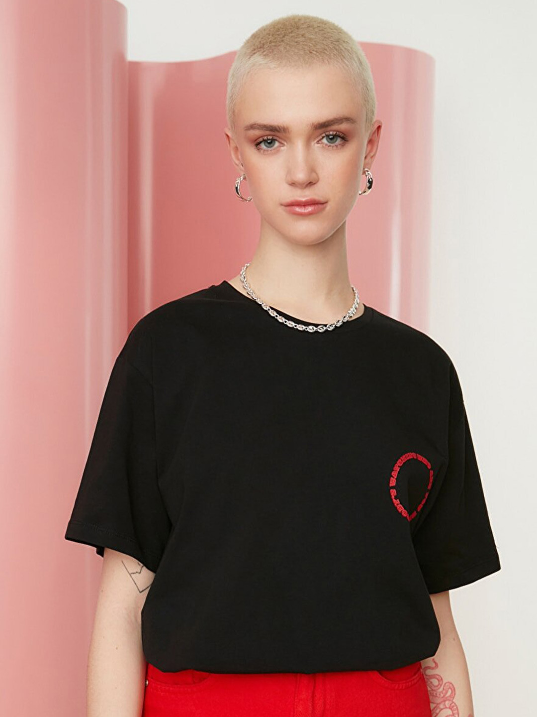 Trendyol Women Typography Printed Drop-Shoulder Sleeves Pure Cotton T-shirt, Black
Trendyol Women Typography Printed Drop-Shoulder Sleeves Pure Cotton T-shirt, Black