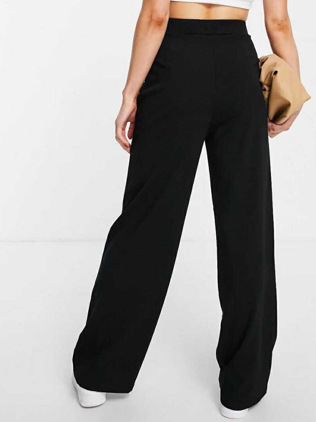 Next One Women Relaxed Straight Leg Loose Fit High-Rise Easy Wash Pleated Trousers, Black
Next One Women Relaxed Straight Leg Loose Fit High-Rise Easy Wash Pleated Trousers, Black