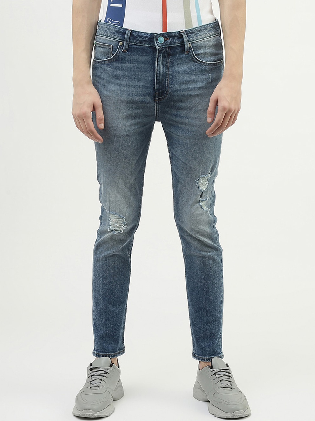 United Colors of Benetton Men Mildly Distressed Heavy Fade Regular Fit Cotton Jeans, Blue
United Colors of Benetton Men Mildly Distressed Heavy Fade Regular Fit Cotton Jeans, Blue