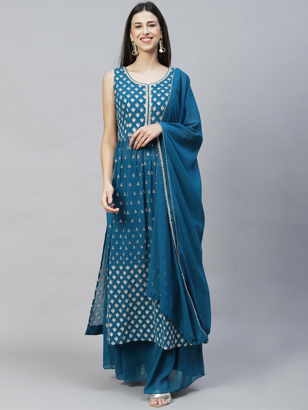 FASHOR Ethnic Motifs Embroidered Pleated Sequinned Kurta with Palazzos & With Dupatta, Teal
FASHOR Ethnic Motifs Embroidered Pleated Sequinned Kurta with Palazzos & With Dupatta, Teal