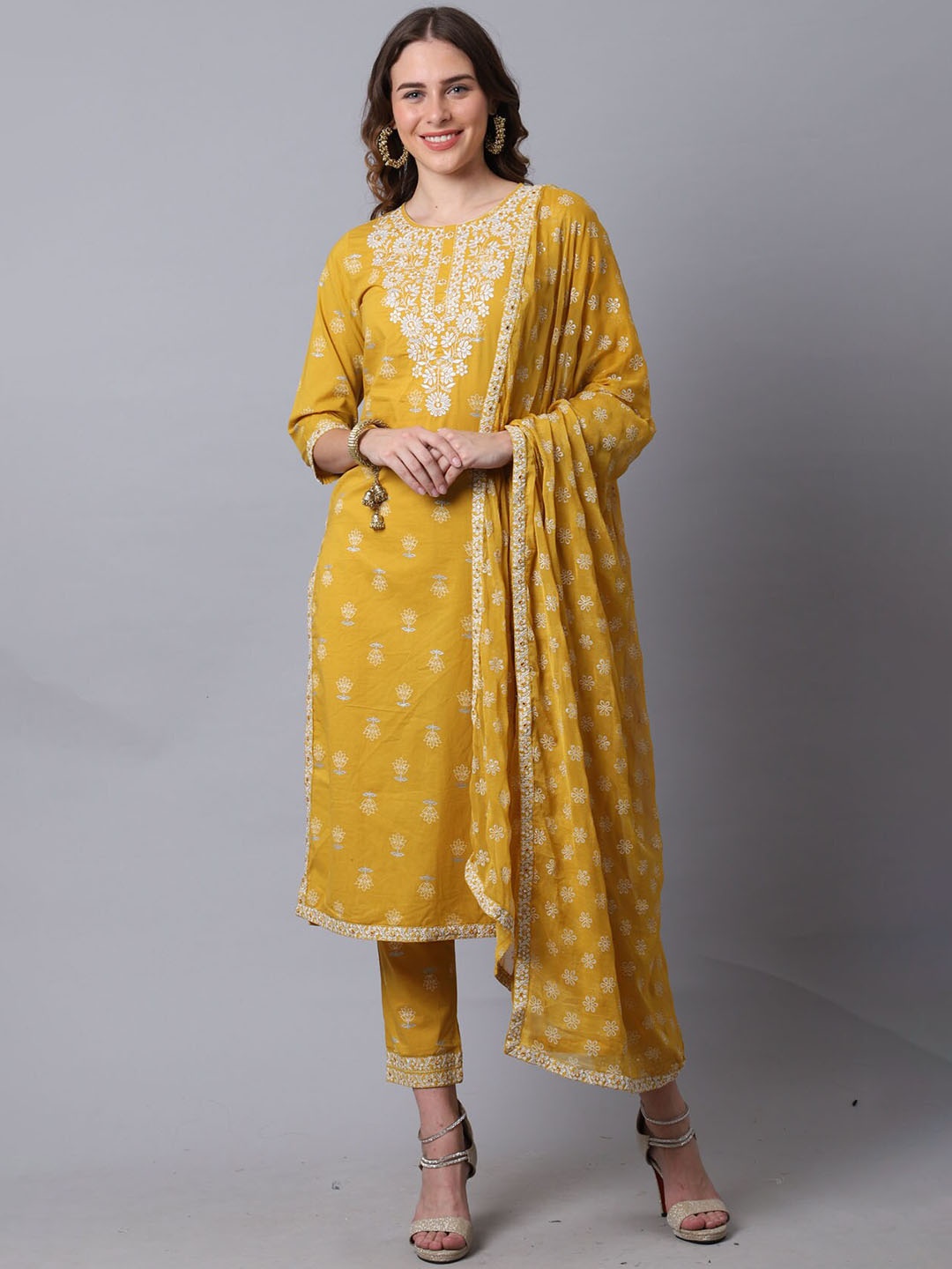 Rajnandini Women Floral Printed Mirror Work Pure Cotton Kurta with Trousers & Dupatta, Yellow
Rajnandini Women Floral Printed Mirror Work Pure Cotton Kurta with Trousers & Dupatta, Yellow