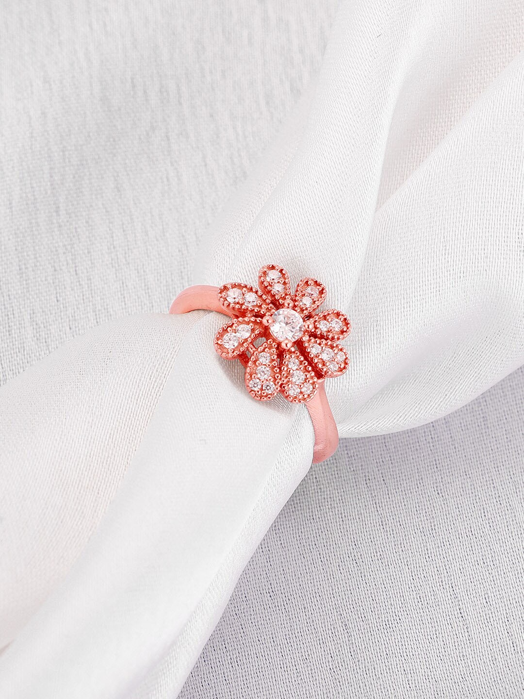 GIVA Women 925 Sterling Silver & Rose Gold-Plated CZ-Studded Adjustable Finger Ring, White
GIVA Women 925 Sterling Silver & Rose Gold-Plated CZ-Studded Adjustable Finger Ring, White