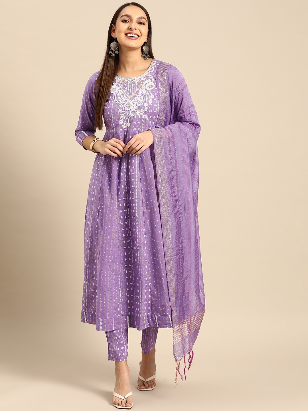 Prakhya Women Ethnic Motifs Embroidered Pure Cotton Kurta With Trousers & With Dupatta, Purple
Prakhya Women Ethnic Motifs Embroidered Pure Cotton Kurta With Trousers & With Dupatta, Purple