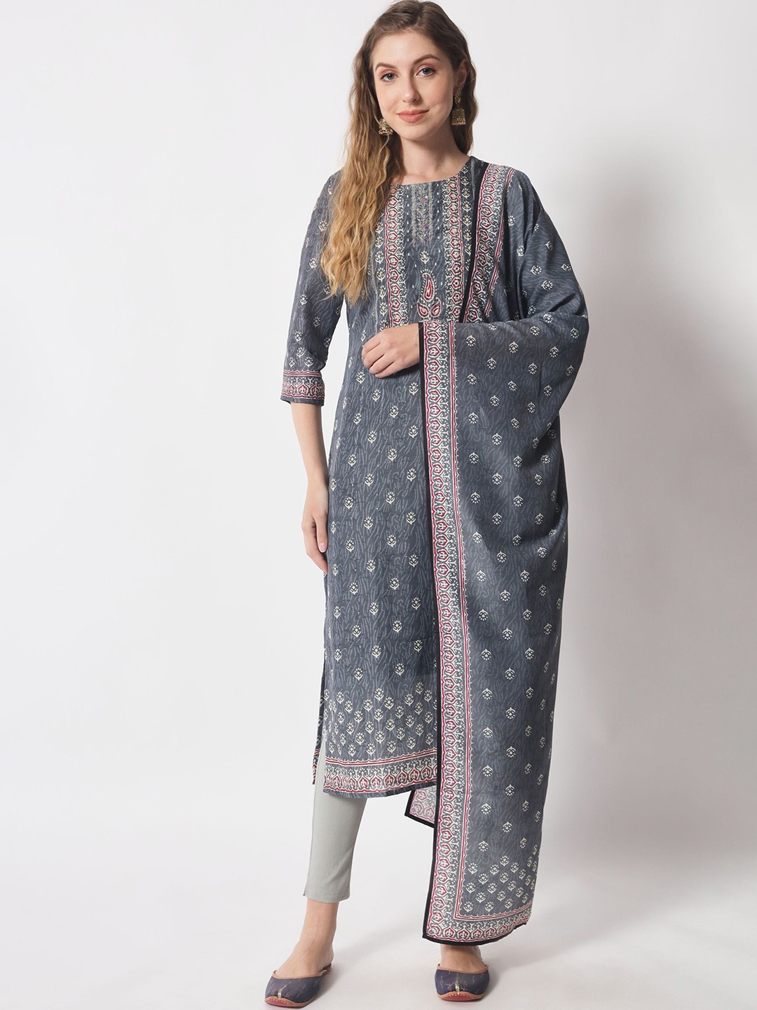 Shopping Queen Women Ethnic Motifs Printed Round Neck Kurta with Trousers & Dupatta, Grey
Shopping Queen Women Ethnic Motifs Printed Round Neck Kurta with Trousers & Dupatta, Grey