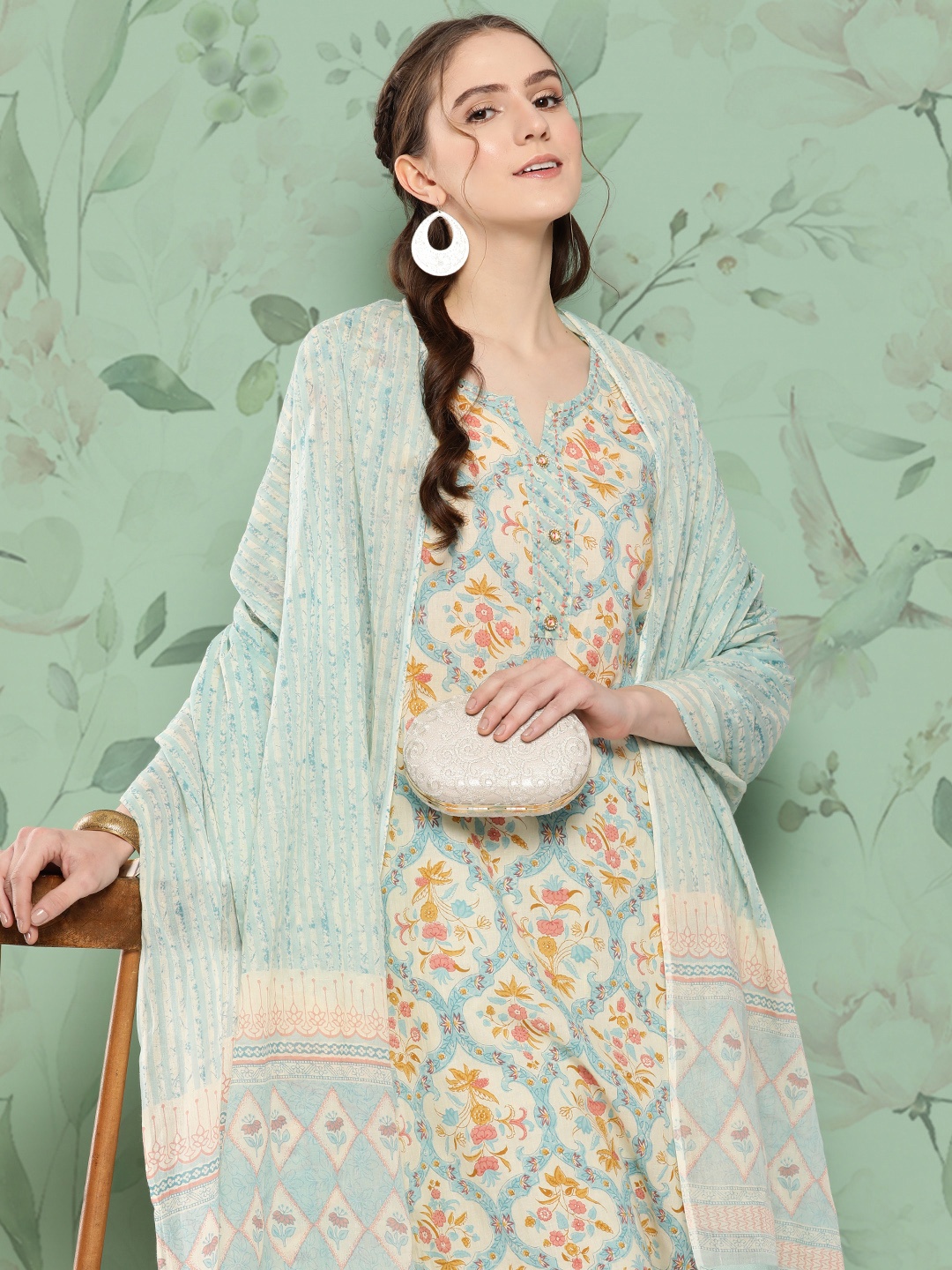 Yufta Floral Printed Sequinned Pure Cotton Kurta with Trousers & With Dupatta, Beige
Yufta Floral Printed Sequinned Pure Cotton Kurta with Trousers & With Dupatta, Beige