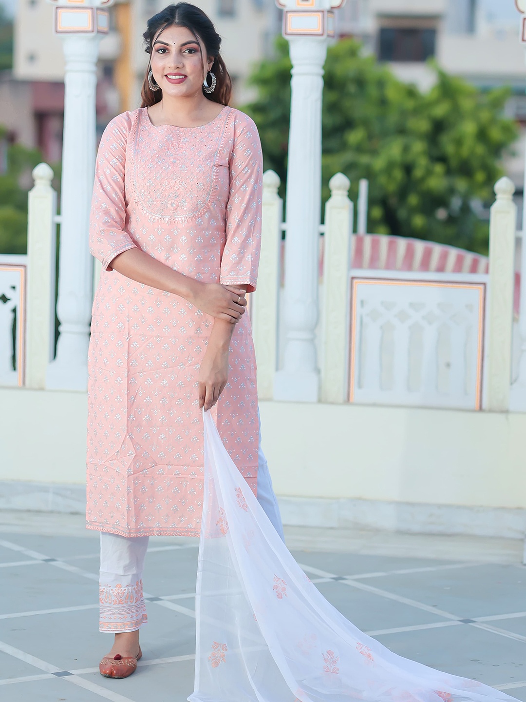 Sangria Ethnic Motifs Embroidered Mirror Work Pure Cotton Kurta with Trousers & With, Peach
Sangria Ethnic Motifs Embroidered Mirror Work Pure Cotton Kurta with Trousers & With, Peach