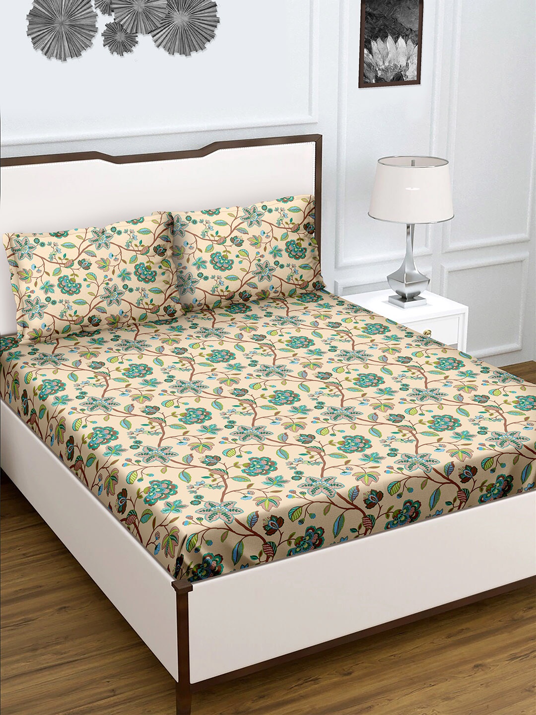 BELLA CASA Radiant Collection Beige & Green Floral 180 TC King Bedsheet & 2 Pillow Covers
BELLA CASA Radiant Collection Beige & Green Floral 180 TC King Bedsheet & 2 Pillow Covers