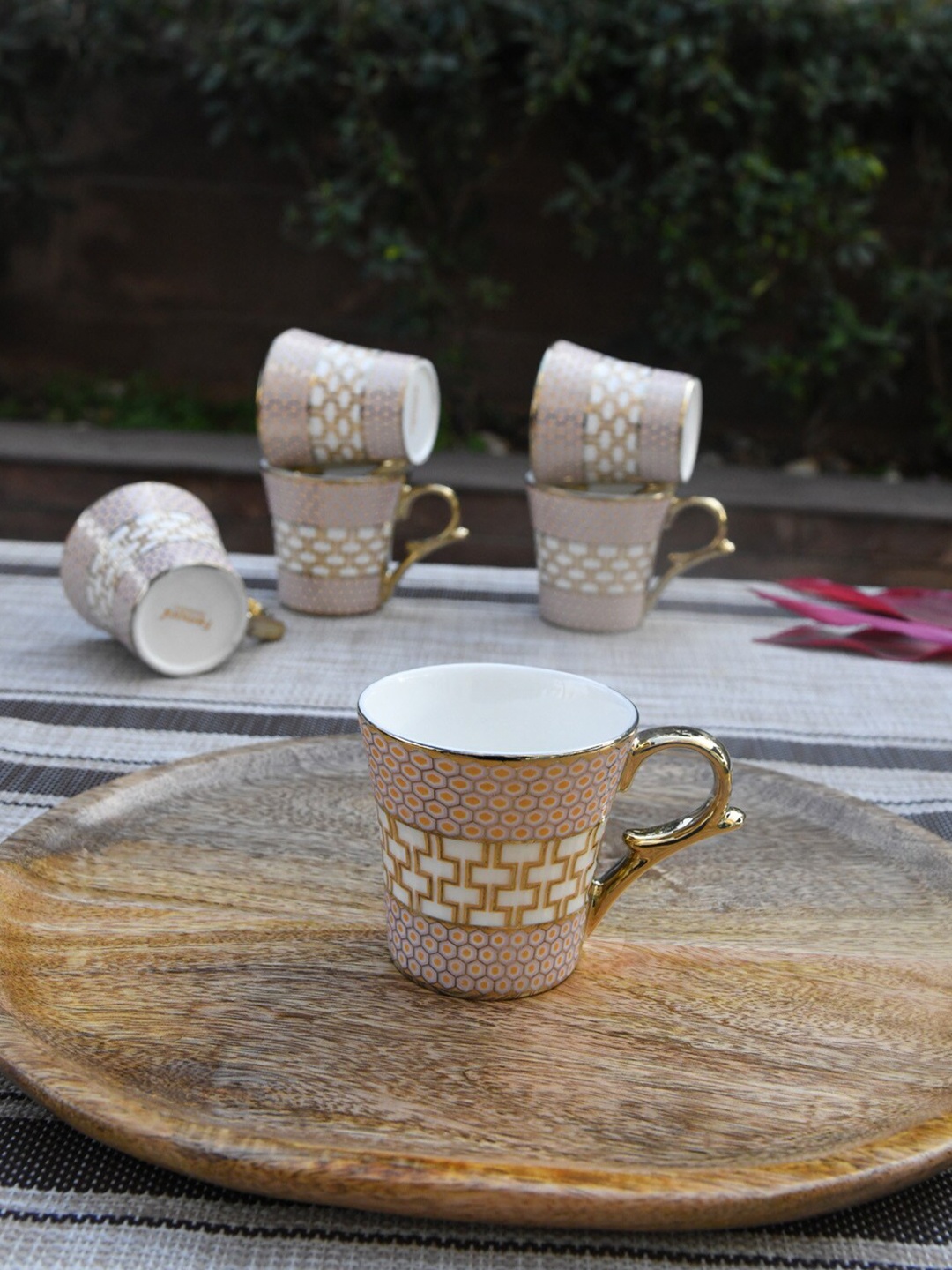 Femora Set of 6 White & Pink Geometric Printed Bone China Glossy Tea Cups 160 ml Each
Femora Set of 6 White & Pink Geometric Printed Bone China Glossy Tea Cups 160 ml Each
