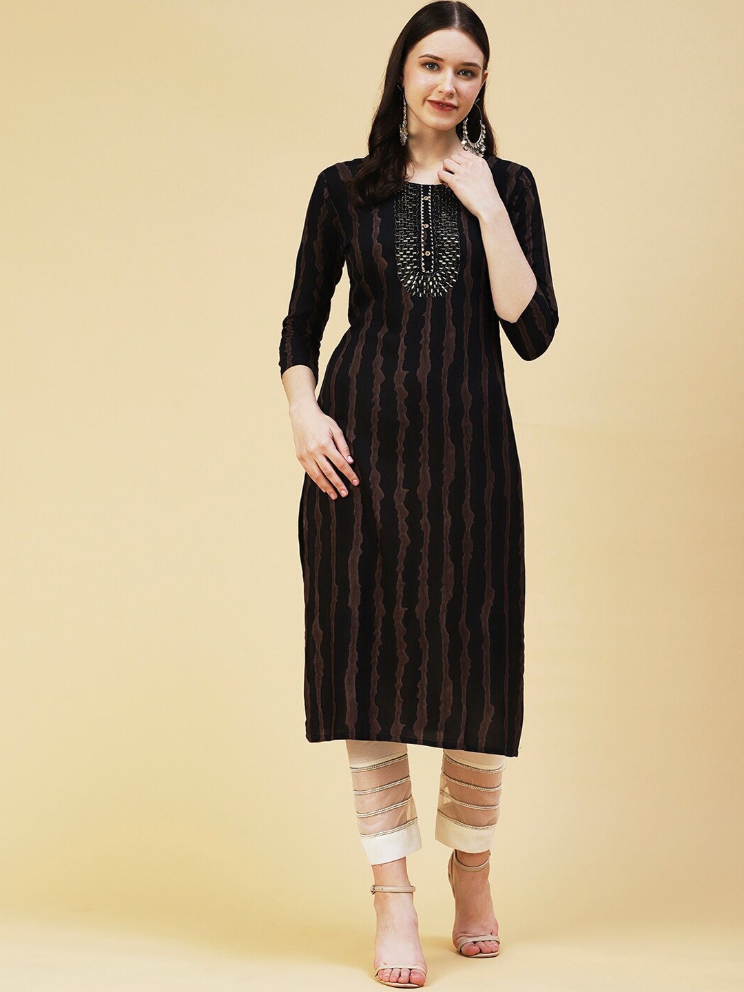 FASHOR Women Printed Mirror Work Kurta, Black