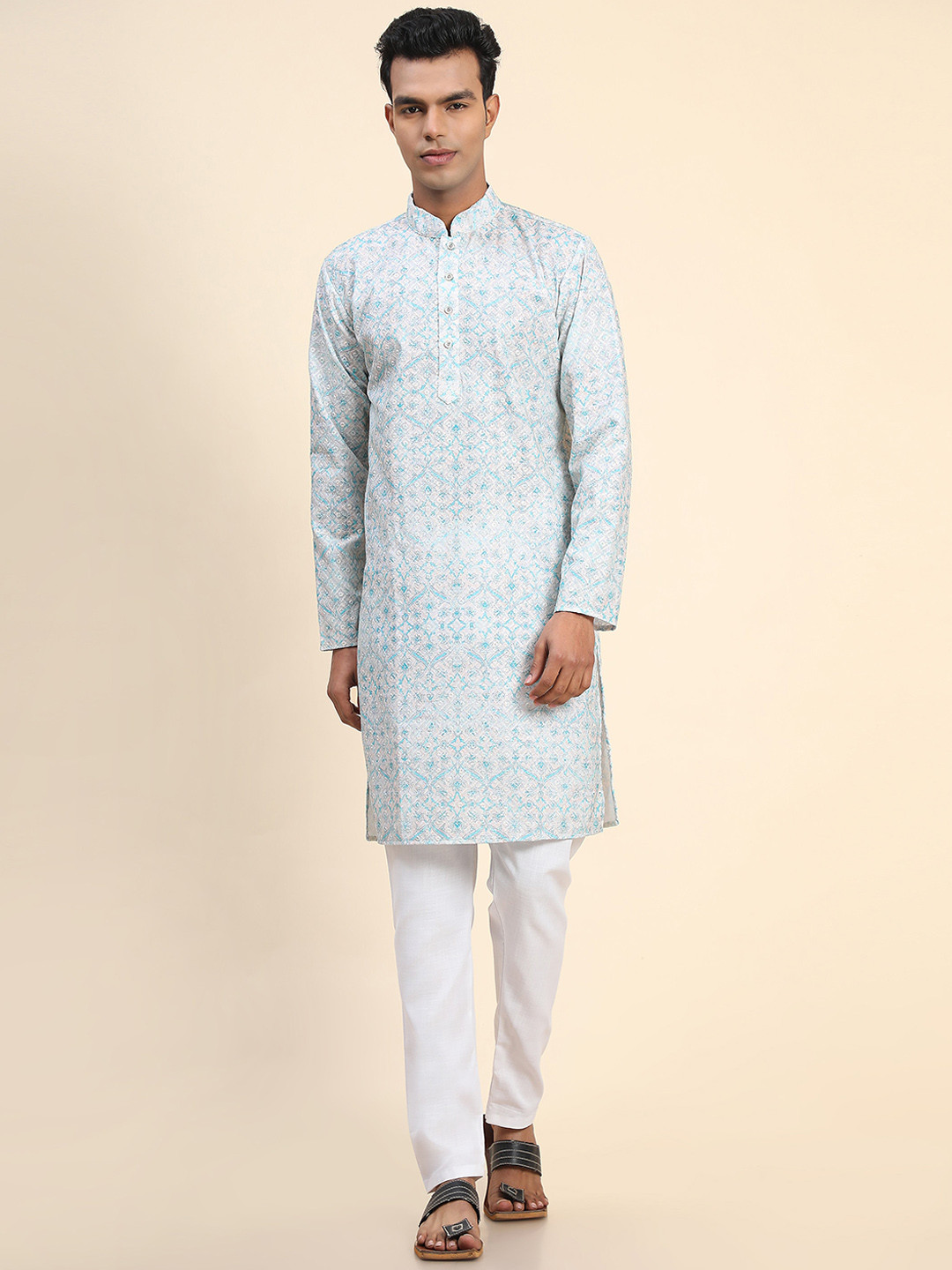 Ekta Textiles Men Ethnic Motifs Printed Pure Cotton Kurta with Churidar, Blue 
Ekta Textiles Men Ethnic Motifs Printed Pure Cotton Kurta with Churidar, Blue
