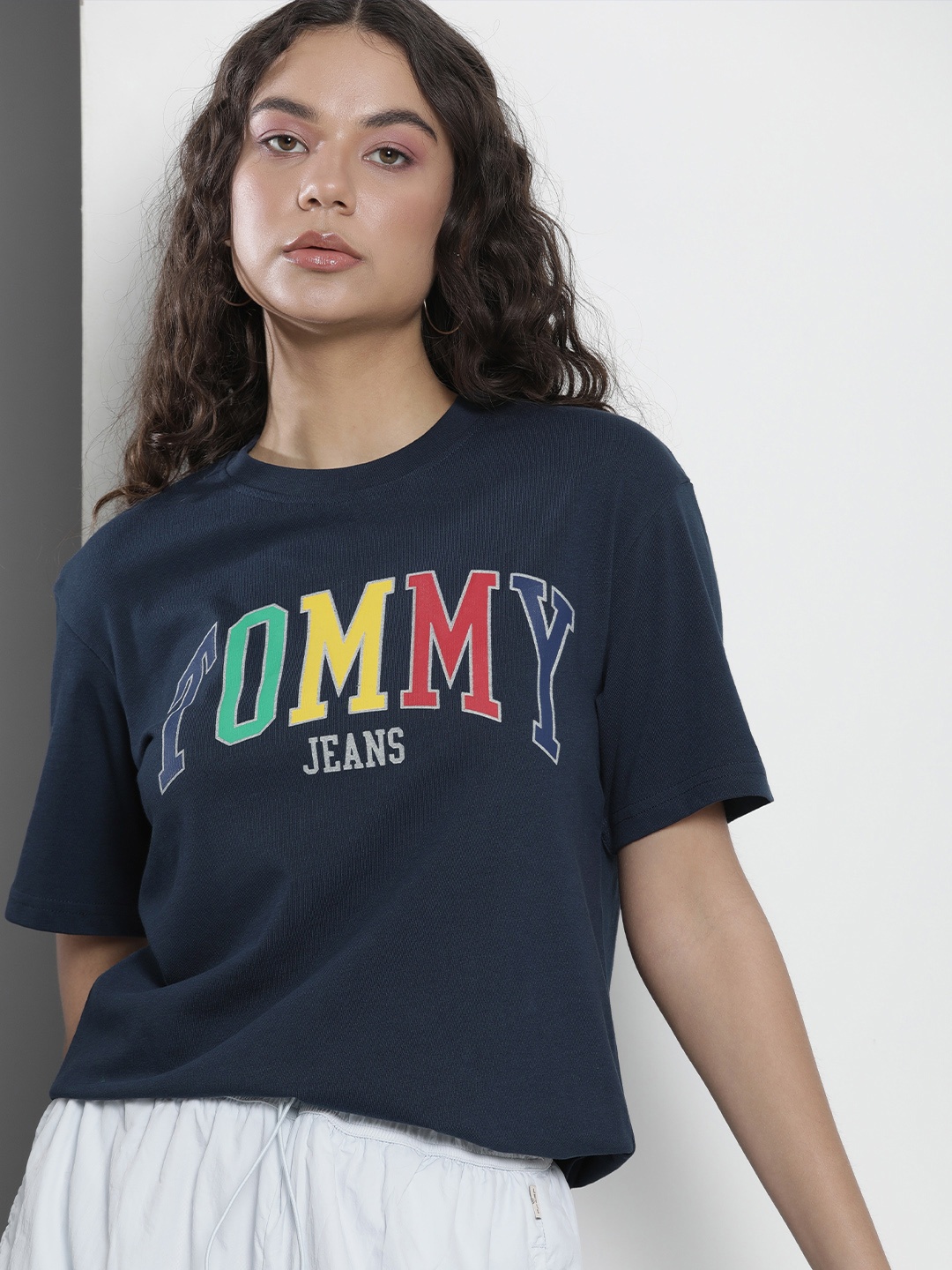 Tommy Hilfiger Women Navy Blue Brand Logo Printed Drop-Shoulder Sleeves Pure Cotton T-shirt
Tommy Hilfiger Women Navy Blue Brand Logo Printed Drop-Shoulder Sleeves Pure Cotton T-shirt