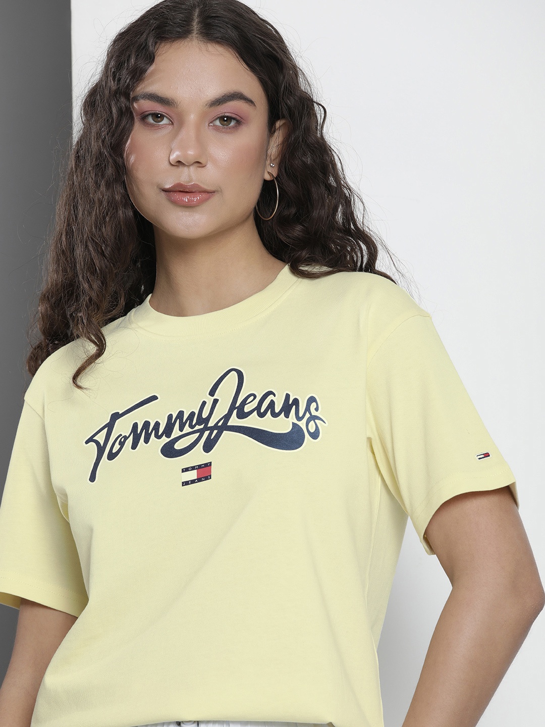 Tommy Hilfiger Women Brand Logo Print Drop-Shoulder Sleeves Organic Cotton T-shirt, Yellow
Tommy Hilfiger Women Brand Logo Print Drop-Shoulder Sleeves Organic Cotton T-shirt, Yellow