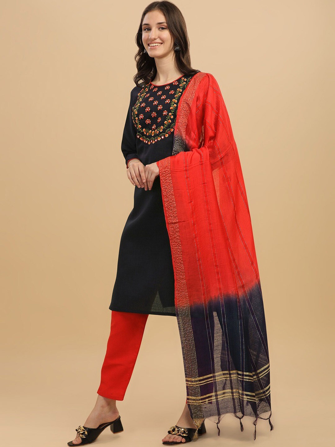 Angroop Women Floral Embroidered Mirror Work Kurta with Trouser & With Dupatta, Navy blue
Angroop Women Floral Embroidered Mirror Work Kurta with Trouser & With Dupatta, Navy blue