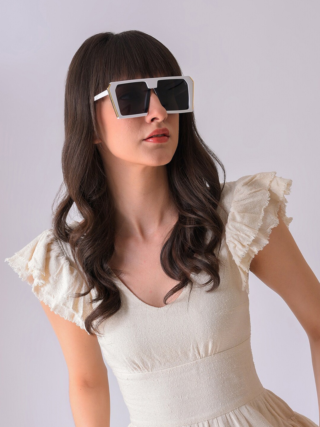 HAUTE SAUCE by Campus Sutra Women Lens & Oversized Sunglasses With UV Protected Lens, White
HAUTE SAUCE by Campus Sutra Women Lens & Oversized Sunglasses With UV Protected Lens, White