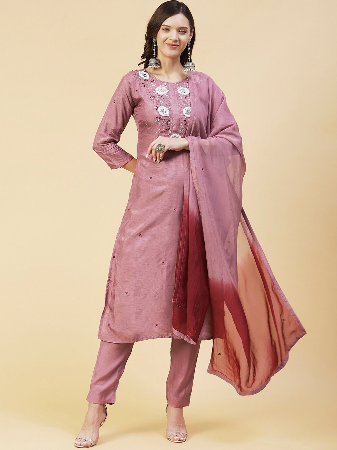 FASHOR Women Floral Embroidered Beads and Stones Kurta with Trousers & Dupatta, Rose
FASHOR Women Floral Embroidered Beads and Stones Kurta with Trousers & Dupatta, Rose