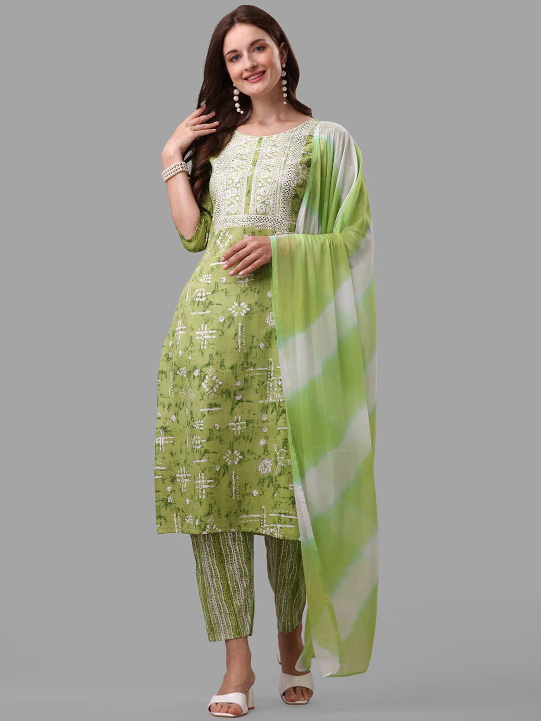 Berrylicious Embroidered Pure Cotton Straight Kurta with Trousers & With Dupatta, Green
Berrylicious Embroidered Pure Cotton Straight Kurta with Trousers & With Dupatta, Green
