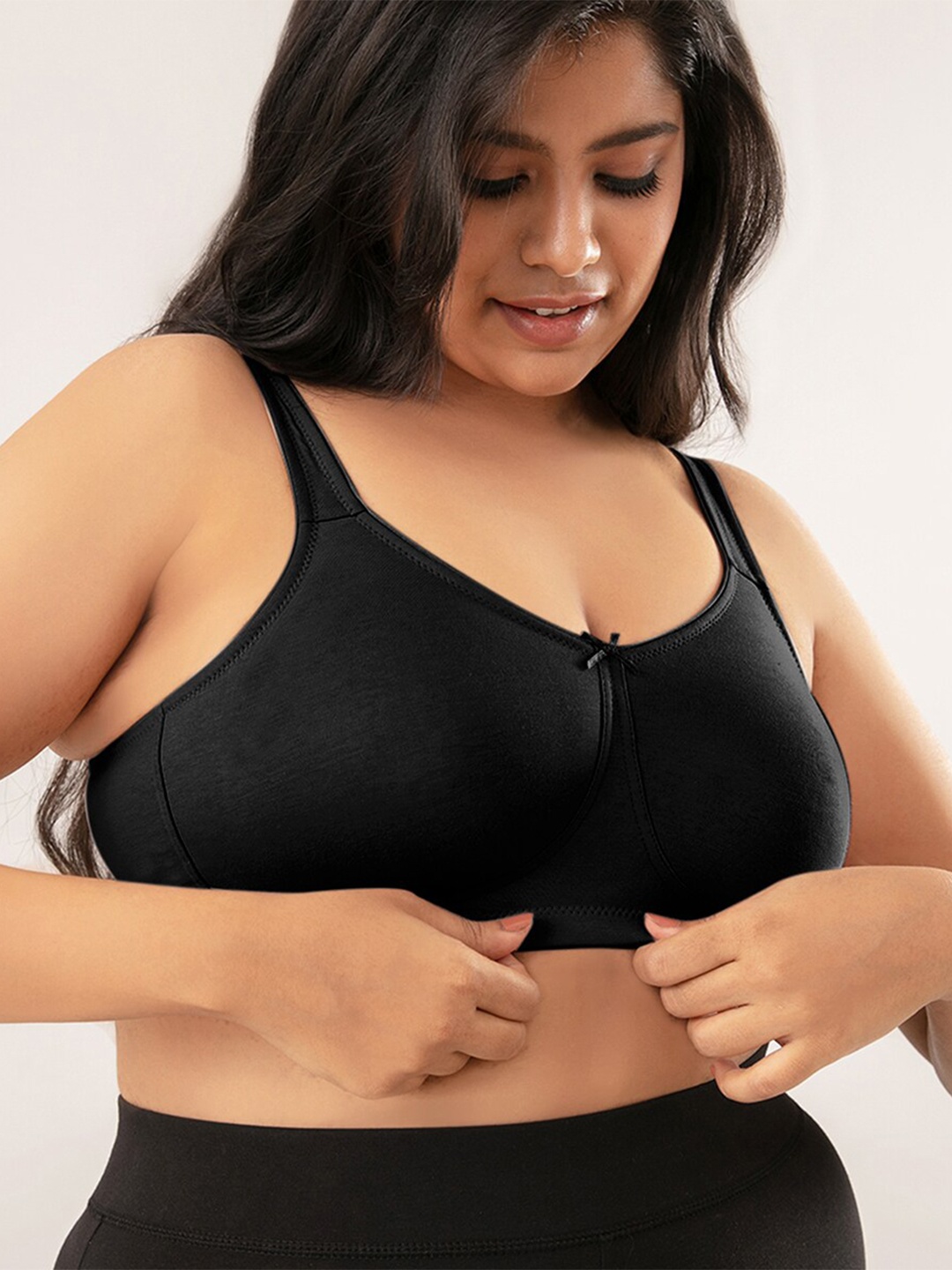 Nykd By Nykaa No Sweat Breast Separating Breathe Cotton Non Padded Non Wired Bra, Black
Nykd By Nykaa No Sweat Breast Separating Breathe Cotton Non Padded Non Wired Bra, Black