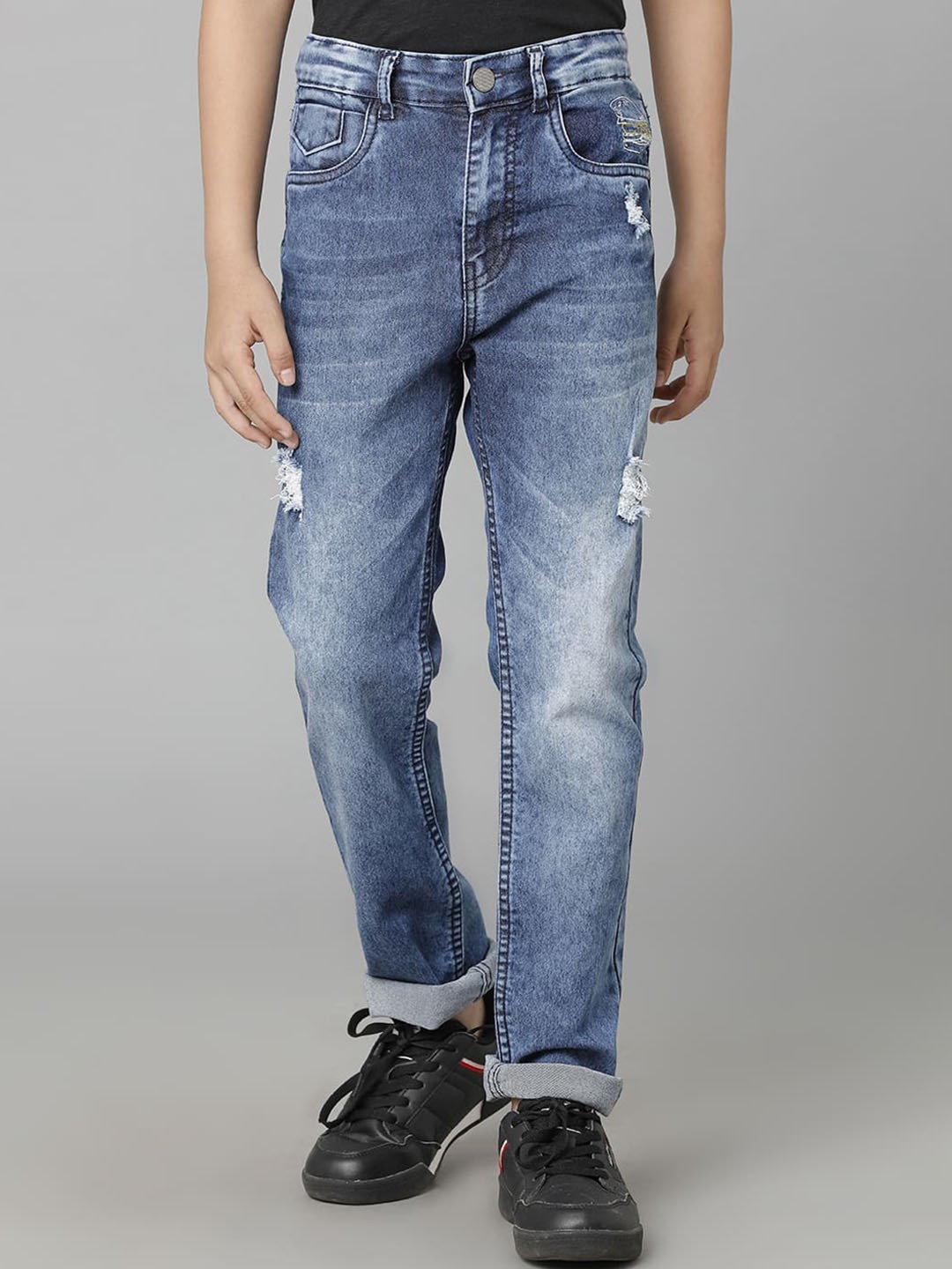 UNDER FOURTEEN ONLY Boys Mildly Distressed Heavy Fade Cotton Mid-Rise Jeans, Navy blue
UNDER FOURTEEN ONLY Boys Mildly Distressed Heavy Fade Cotton Mid-Rise Jeans, Navy blue