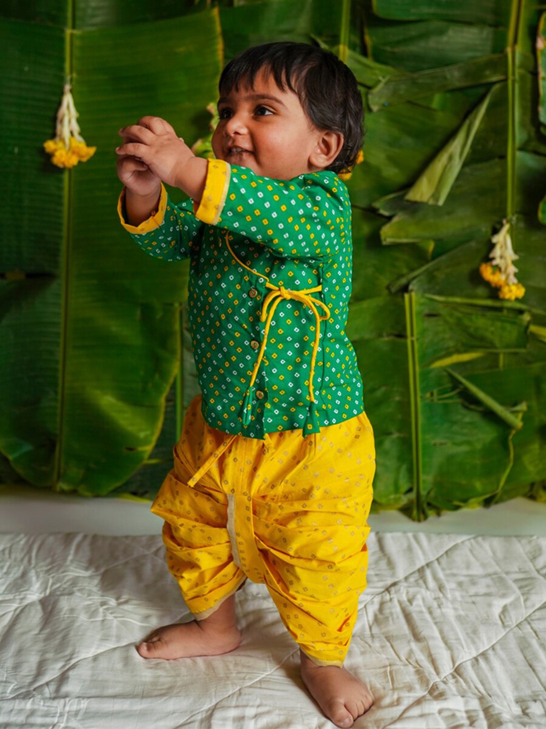 Tiber Taber Infant Boys Bandhani Printed Angrakha Pure Cotton Kurta with Dhoti Pants, Green
Tiber Taber Infant Boys Bandhani Printed Angrakha Pure Cotton Kurta with Dhoti Pants, Green