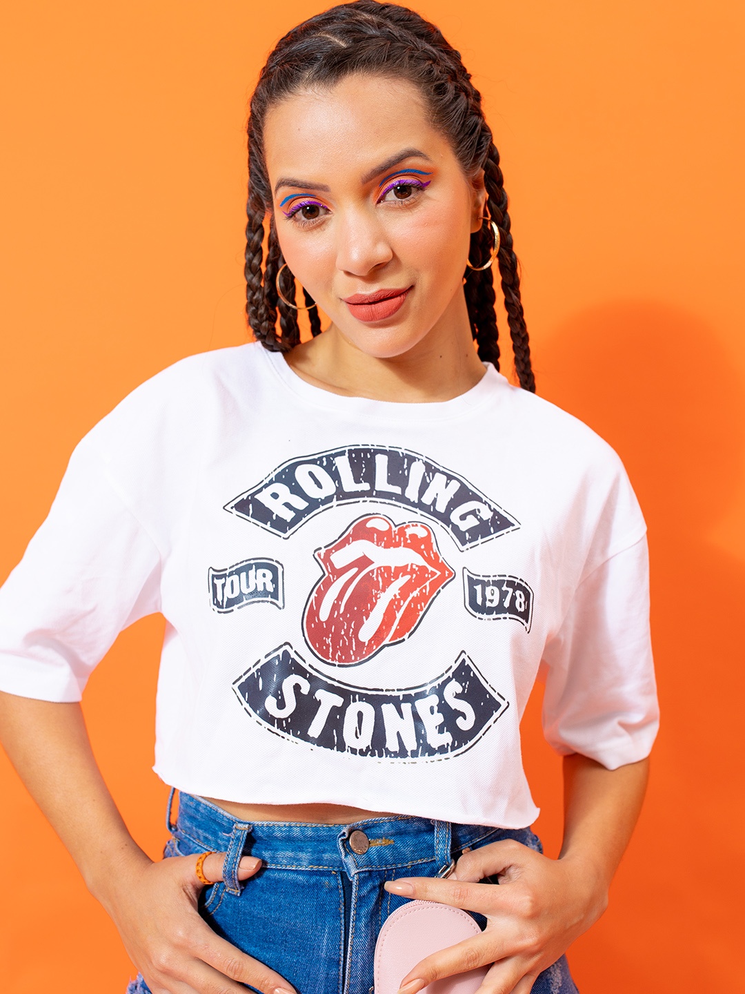 Stylecast X Hersheinbox Rolling Stones Printed Drop-Shoulder Sleeves Cotton Crop T-shirt, White
Stylecast X Hersheinbox Rolling Stones Printed Drop-Shoulder Sleeves Cotton Crop T-shirt, White