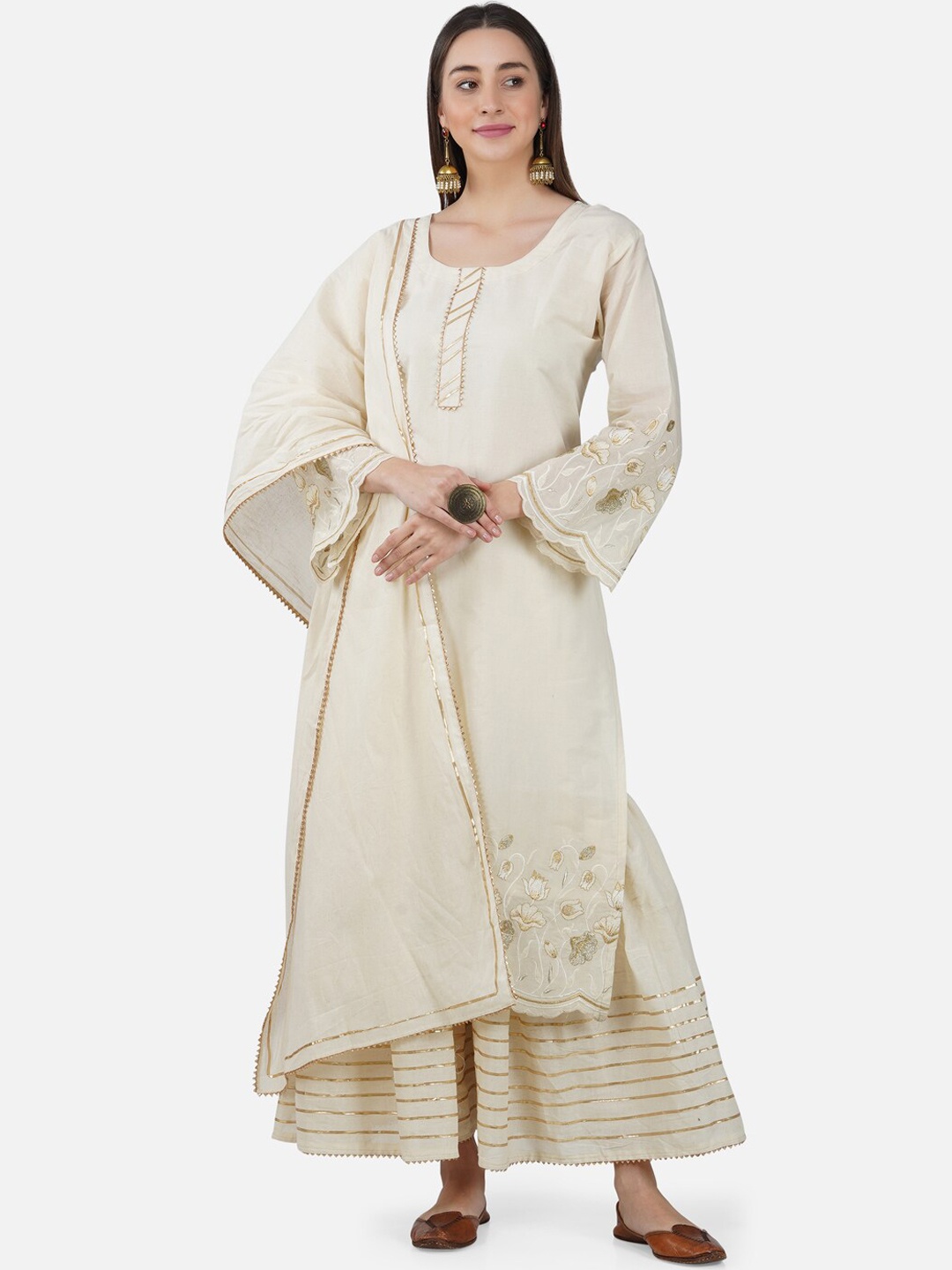 BCZ Style Women Floral Printed Gotta Patti Pure Cotton Kurta With Sharara & Dupatta, Beige
BCZ Style Women Floral Printed Gotta Patti Pure Cotton Kurta With Sharara & Dupatta, Beige