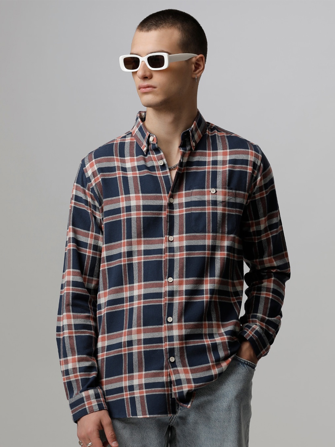 THE BEAR HOUSE Men Slim Fit Tartan Checks Checked Pure Cotton Casual Shirt, Navy blue
THE BEAR HOUSE Men Slim Fit Tartan Checks Checked Pure Cotton Casual Shirt, Navy blue