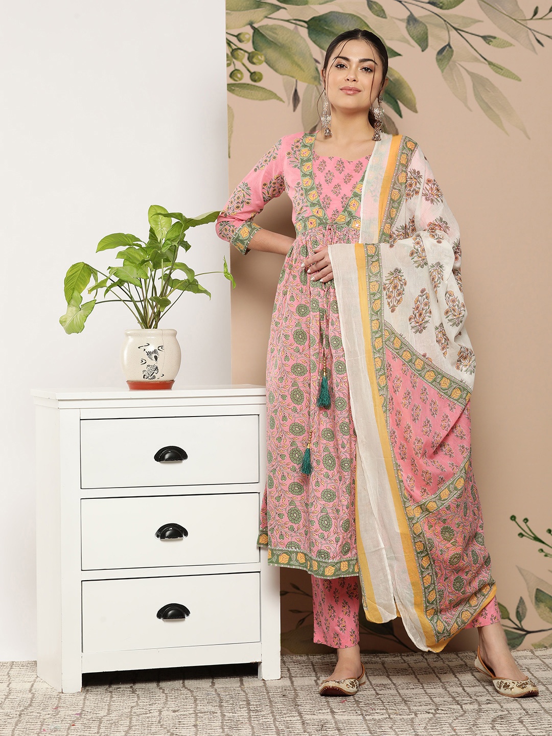 KALINI Ethnic Motifs Printed Gotta Patti Pure Cotton Kurta With Trousers & With Dupatta, Pink
KALINI Ethnic Motifs Printed Gotta Patti Pure Cotton Kurta With Trousers & With Dupatta, Pink
