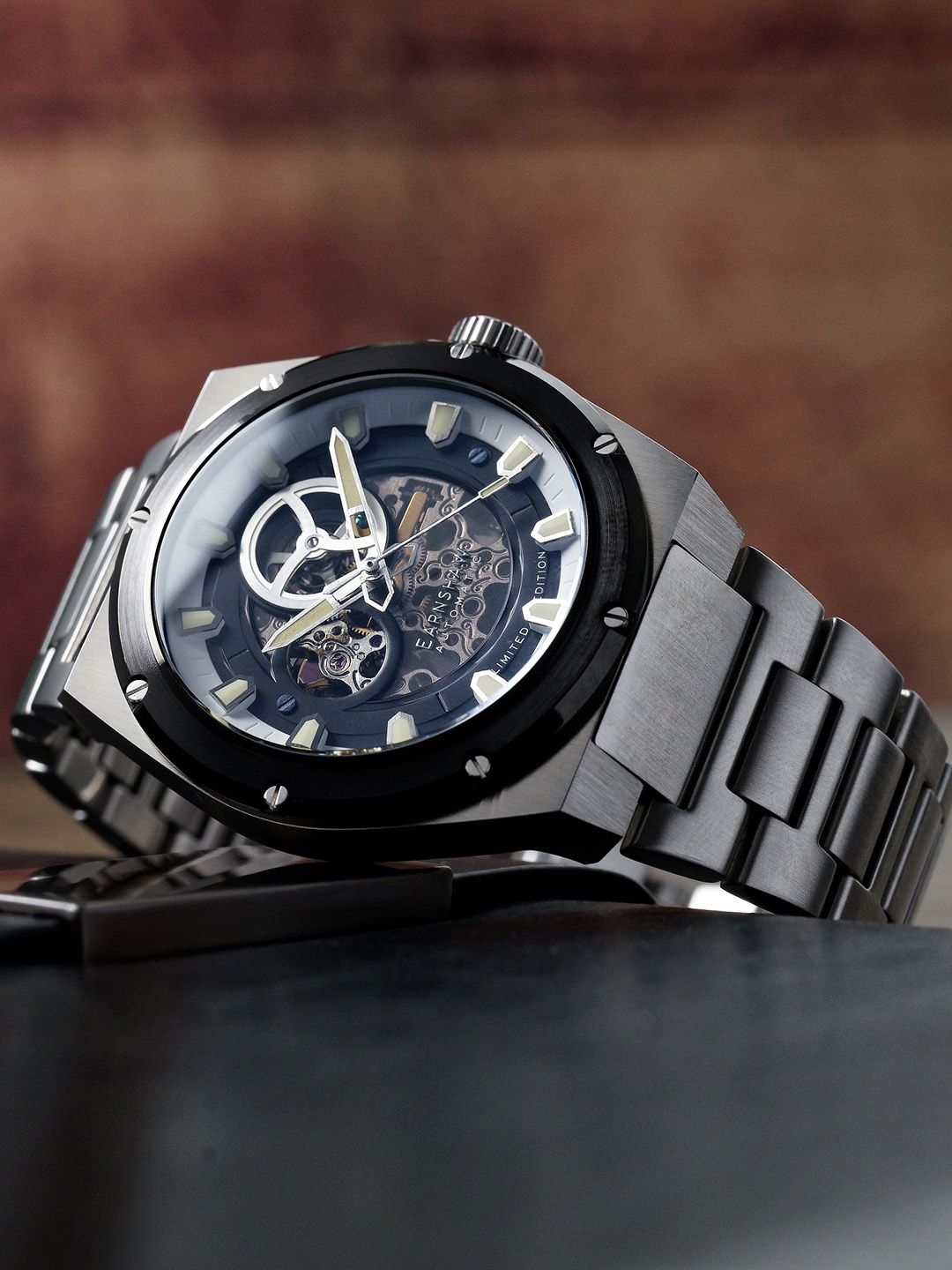 EARNSHAW Men Brass Bracelet Style Straps Analogue Automatic Motion Watch ES-8252-11, Black
EARNSHAW Men Brass Bracelet Style Straps Analogue Automatic Motion Watch ES-8252-11, Black