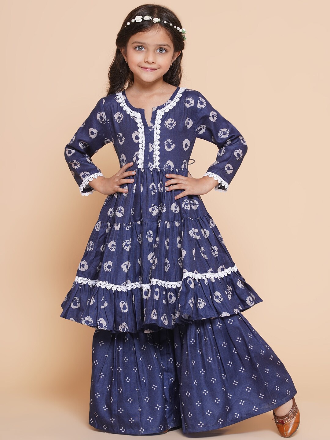 Bitiya by Bhama Girls Printed Notch Neck Gotta Patti Pure Cotton Kurta with Sharara, Navy blue
Bitiya by Bhama Girls Printed Notch Neck Gotta Patti Pure Cotton Kurta with Sharara, Navy blue