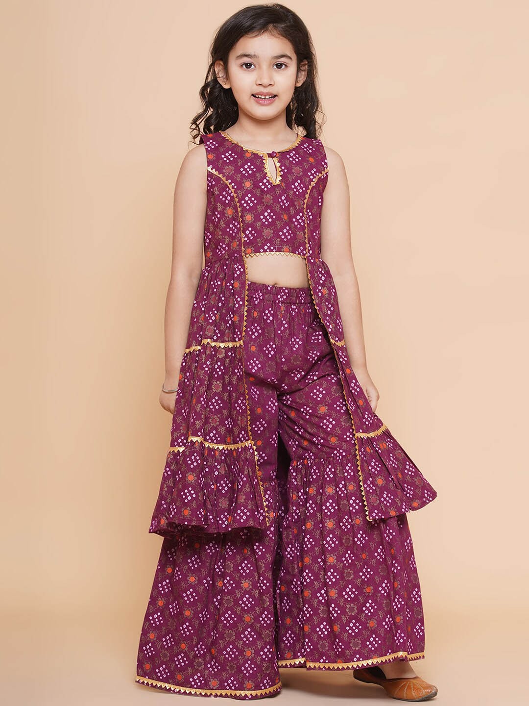Bitiya by Bhama Girls Bandhani Printed Gotta Patti Pure Cotton Top with Sharara, Burgundy
Bitiya by Bhama Girls Bandhani Printed Gotta Patti Pure Cotton Top with Sharara, Burgundy