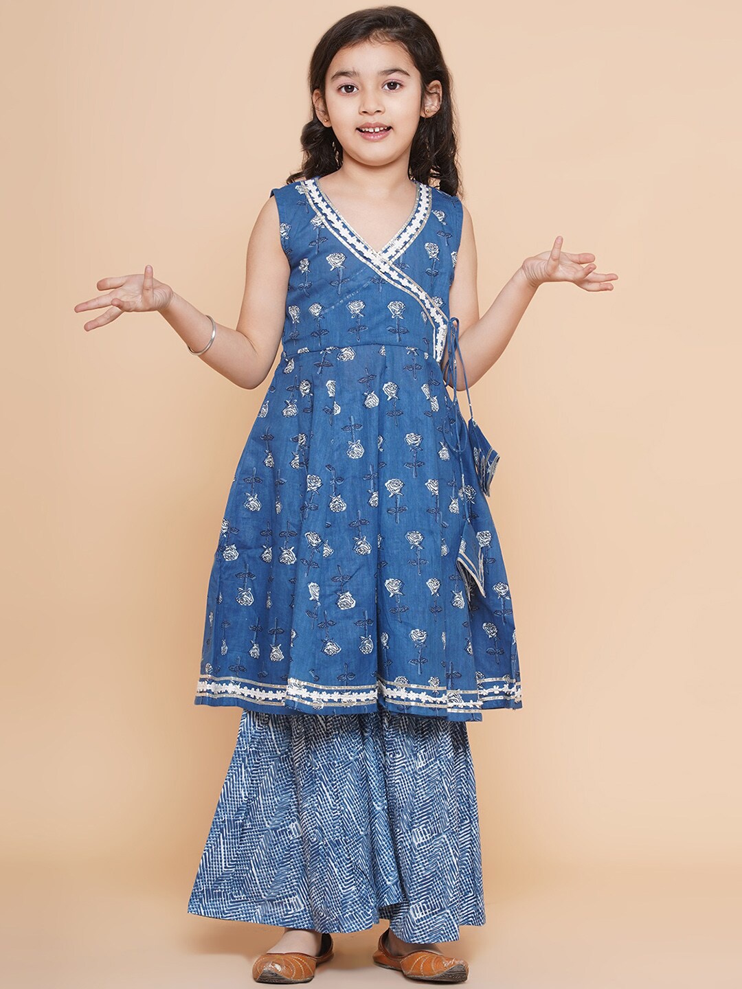 Bitiya by Bhama Girls Floral Printed Angrakha Gotta Patti Pure Cotton Kurta With Sharara, Blue
Bitiya by Bhama Girls Floral Printed Angrakha Gotta Patti Pure Cotton Kurta With Sharara, Blue