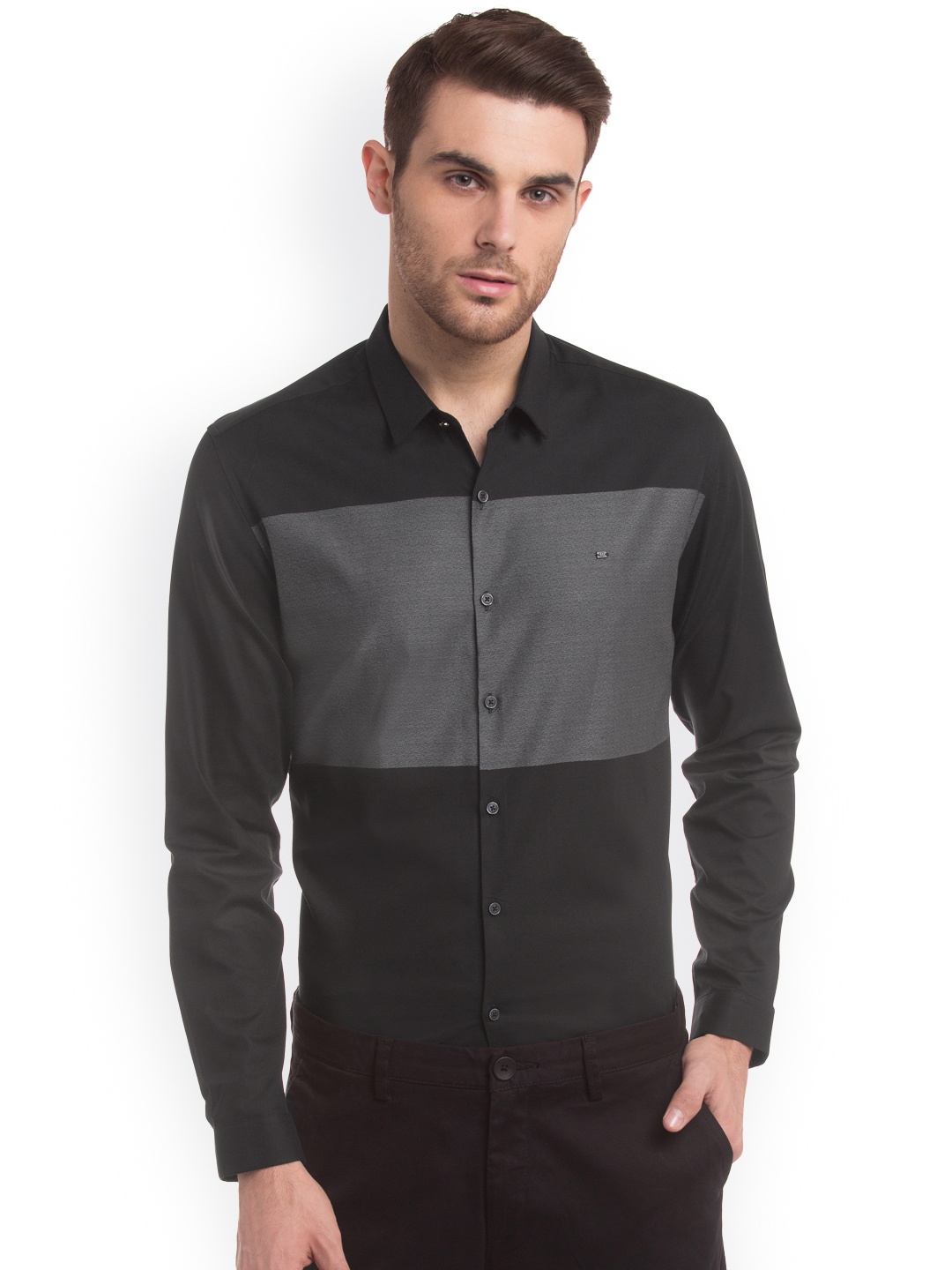 True Blue Men Black & Charcoal Grey Colourblocked Slim Fit Solid Casual Shirt
True Blue Men Black & Charcoal Grey Colourblocked Slim Fit Solid Casual Shirt