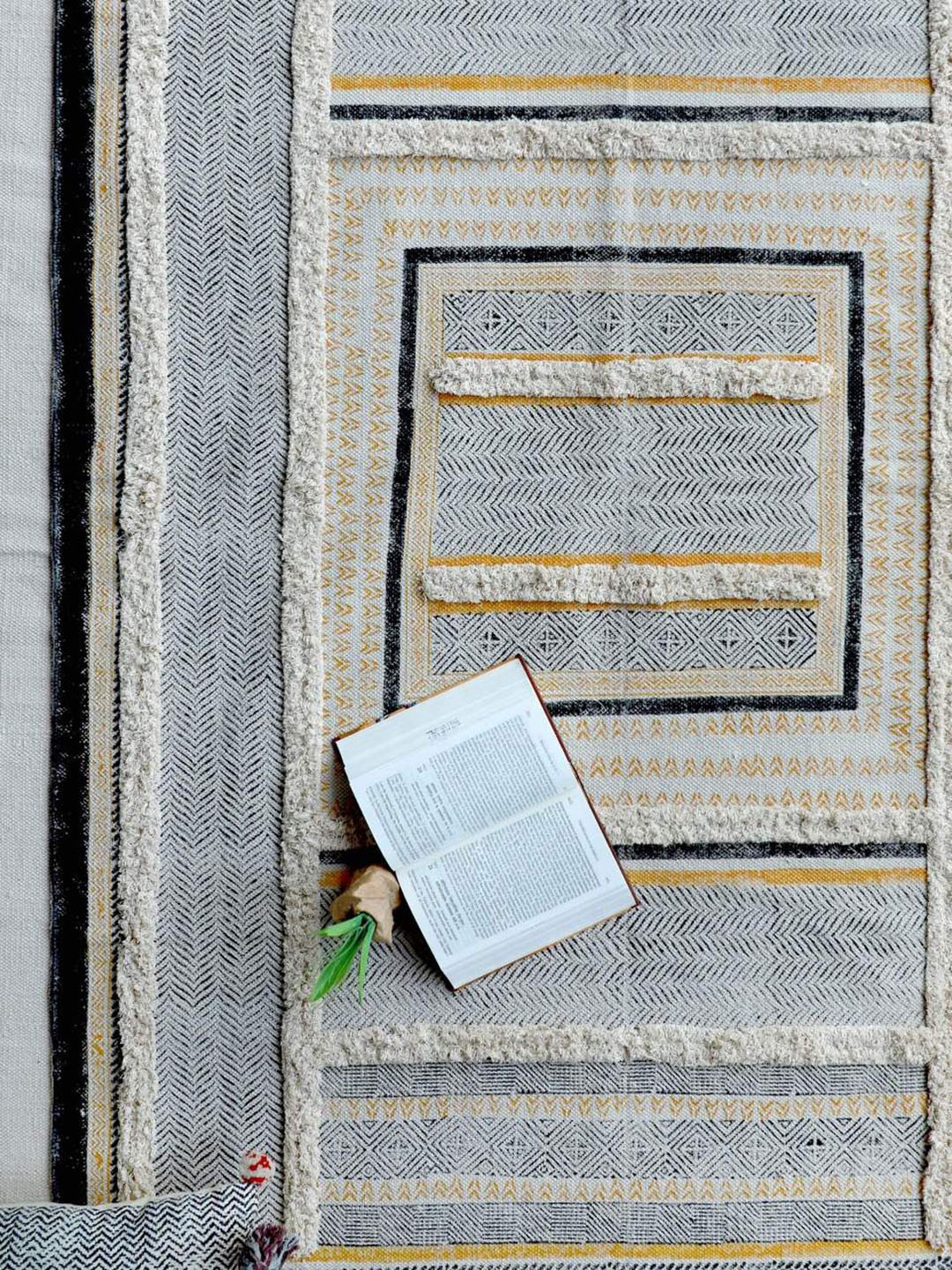 Art Avenue White & Black Ethnic Motifs Printed & Embroidered Cotton Rectangular Carpet
Art Avenue White & Black Ethnic Motifs Printed & Embroidered Cotton Rectangular Carpet