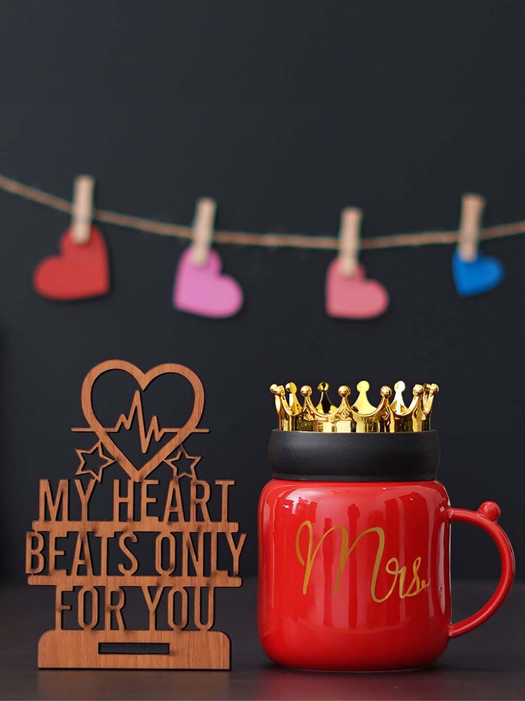 eCraftIndia 2 Pieces Red Printed Ceramic Mug with Wooden Showpiece Valentine Gift Set
eCraftIndia 2 Pieces Red Printed Ceramic Mug with Wooden Showpiece Valentine Gift Set