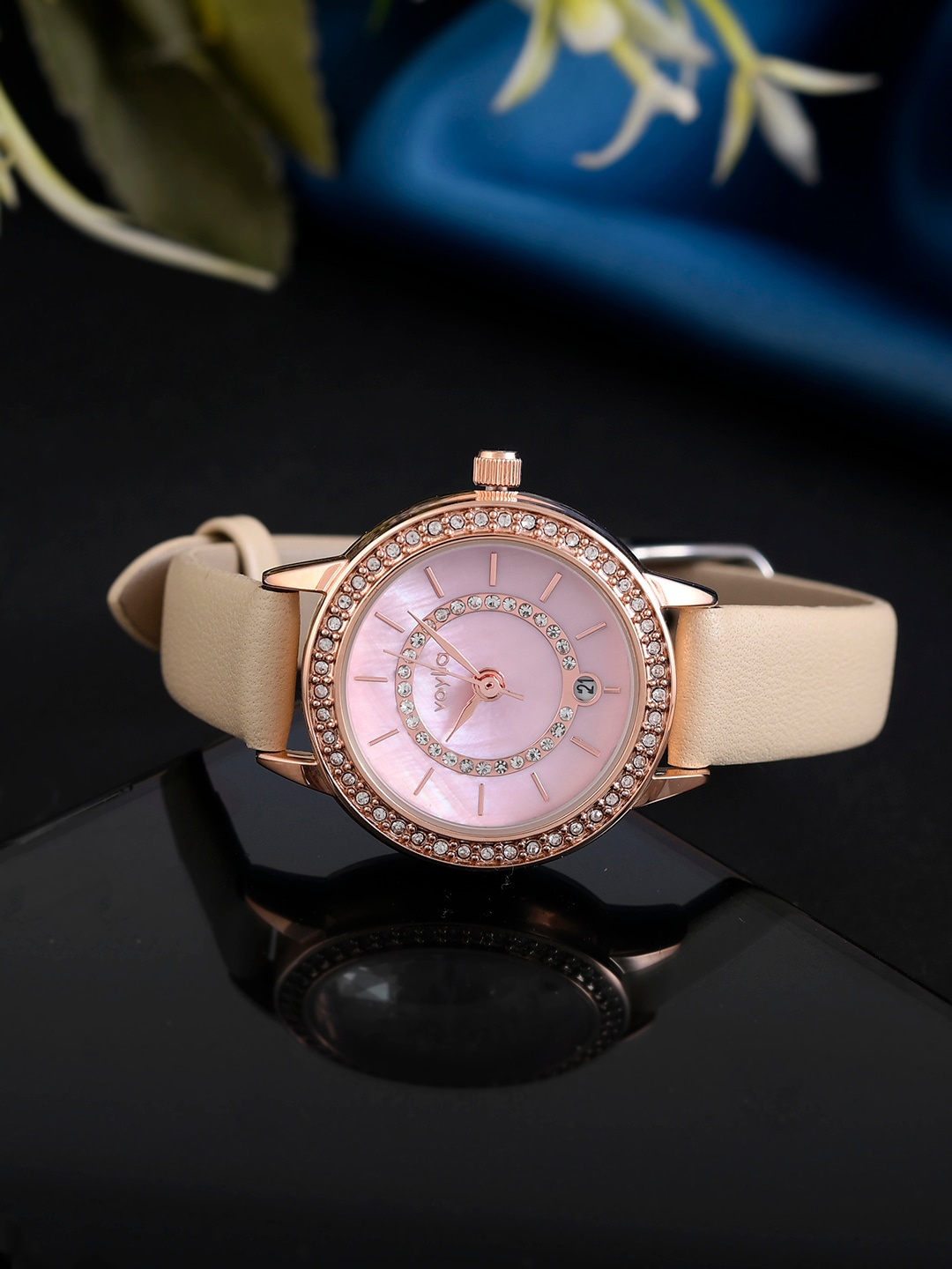 Voylla Women Embellished Dial & Leather Bracelet Style Straps Analogue Watch 8905124490251, Pink
Voylla Women Embellished Dial & Leather Bracelet Style Straps Analogue Watch 8905124490251, Pink