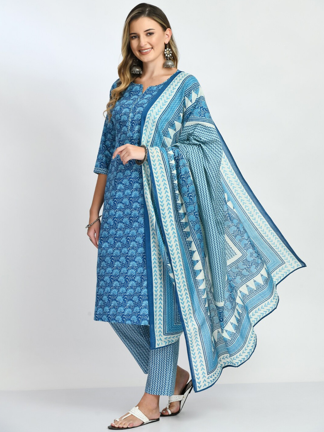 Akshatani Women Ethnic Motifs Printed Pure Cotton Kurta with Trousers & With Dupatta, Blue
Akshatani Women Ethnic Motifs Printed Pure Cotton Kurta with Trousers & With Dupatta, Blue