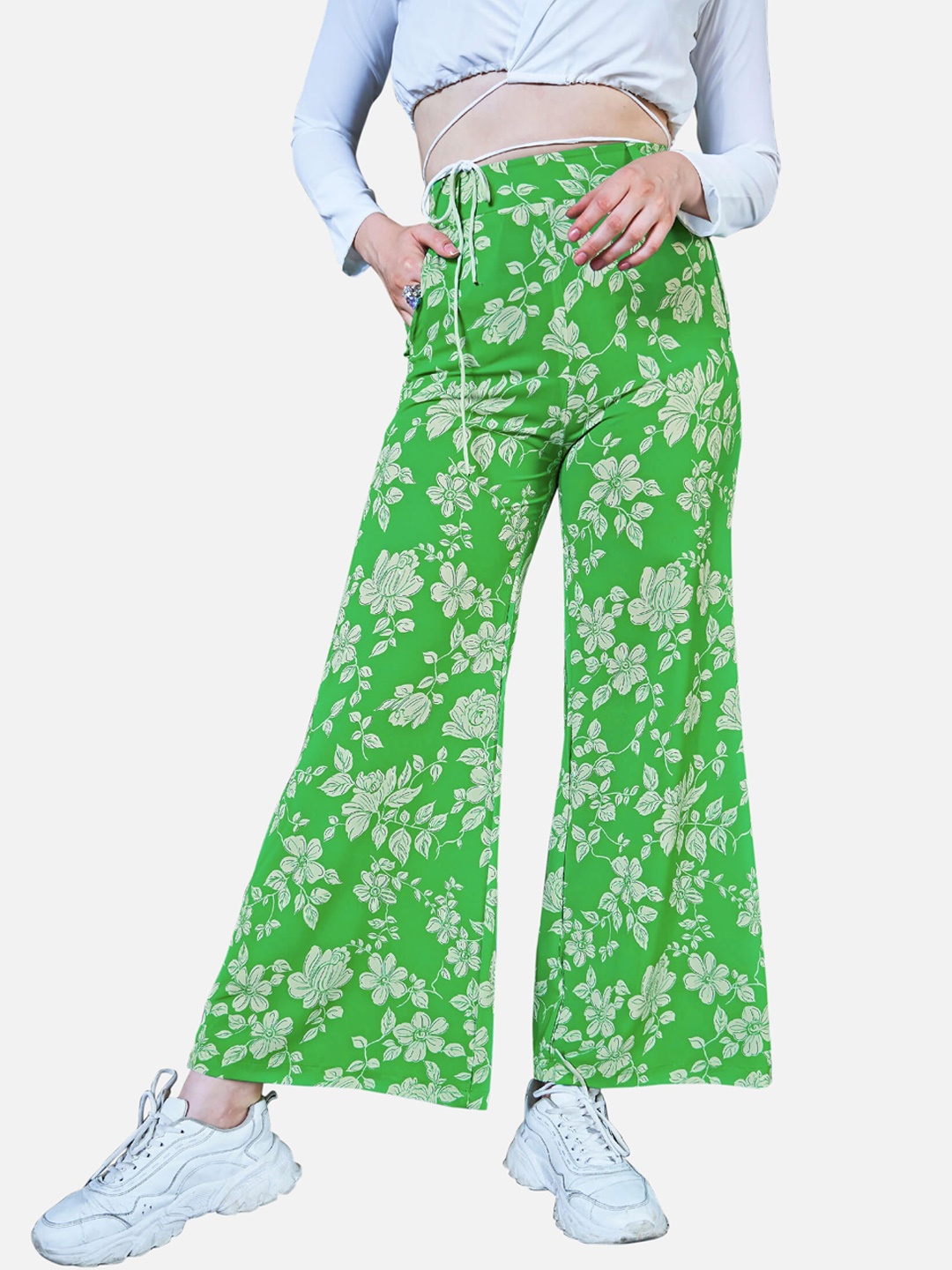 NEOFAA Women Floral Printed Flared Trousers, Green