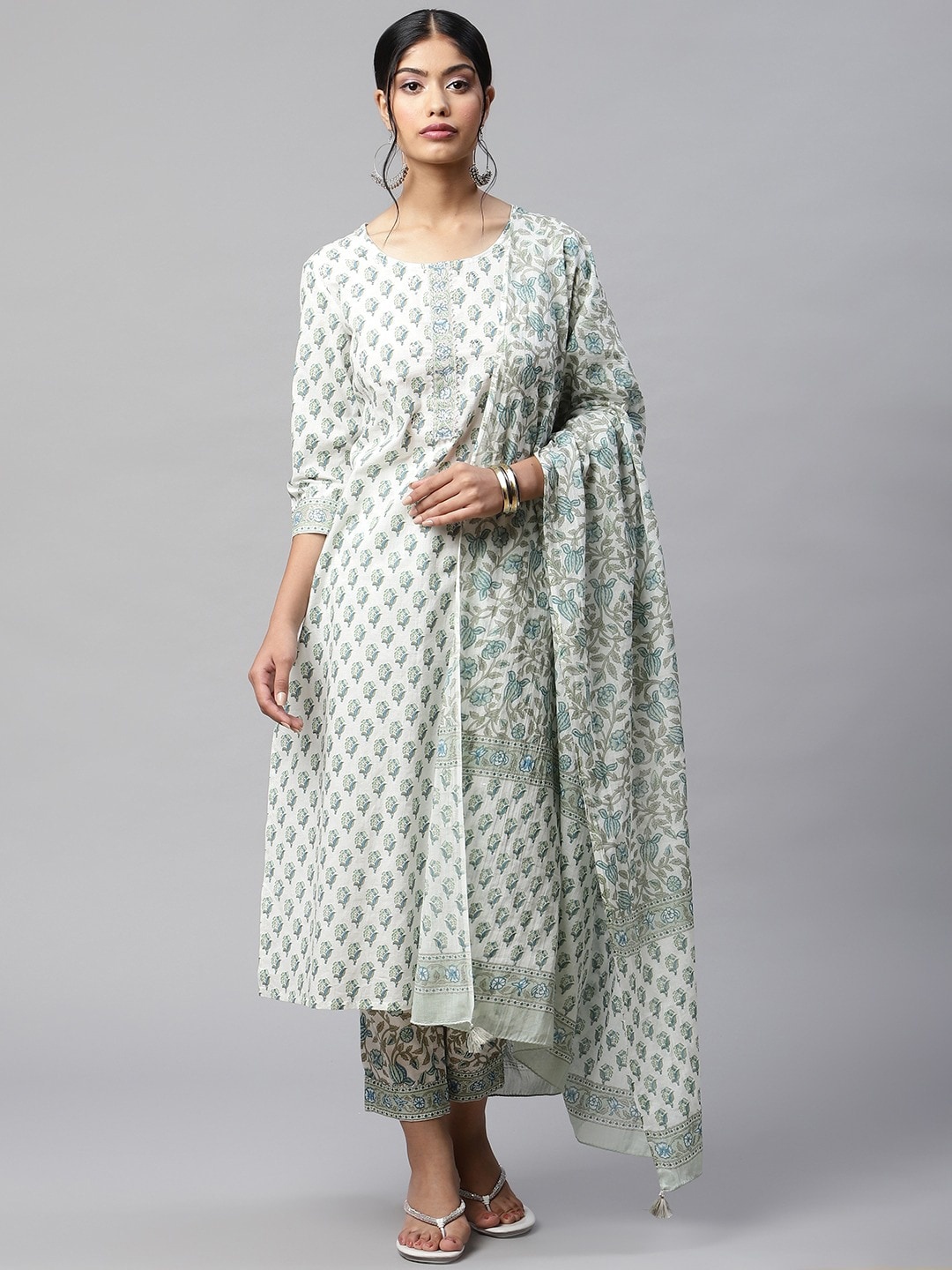 Readiprint Fashions Women Floral Printed Pure Cotton Kurta & Palazzos With Dupatta, White
Readiprint Fashions Women Floral Printed Pure Cotton Kurta & Palazzos With Dupatta, White