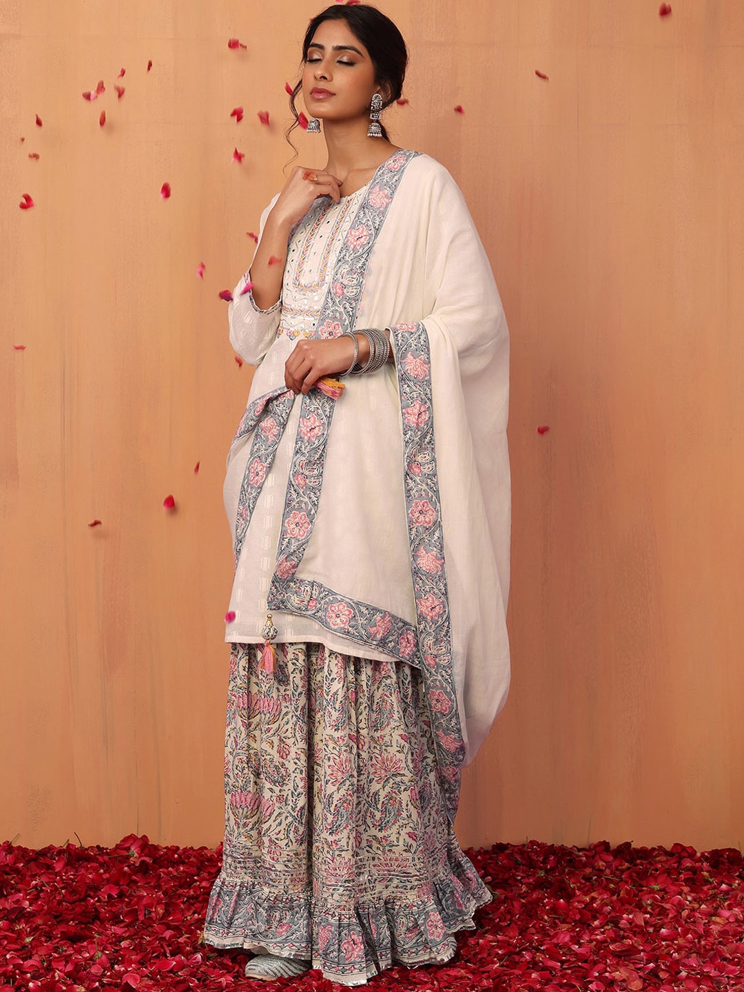 INDYA Women Floral Embroidered Mirror Work Pure Cotton Kurta With Sharara & Dupatta, Off white
INDYA Women Floral Embroidered Mirror Work Pure Cotton Kurta With Sharara & Dupatta, Off white