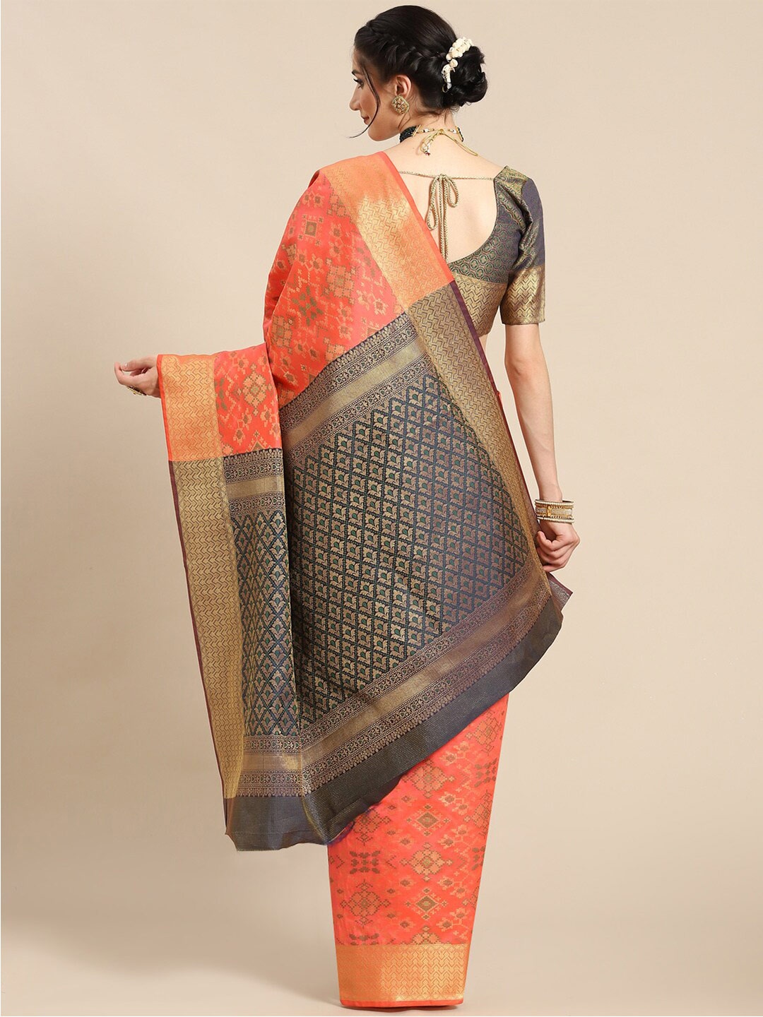 Mitera Woven Design Silk Blend Saree, Peach