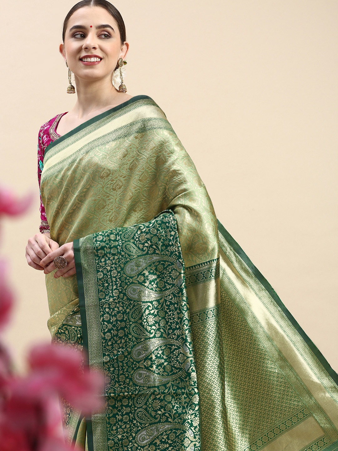 VAIRAGEE Woven Design Ethnic Motifs Zari Banarasi Saree, Green