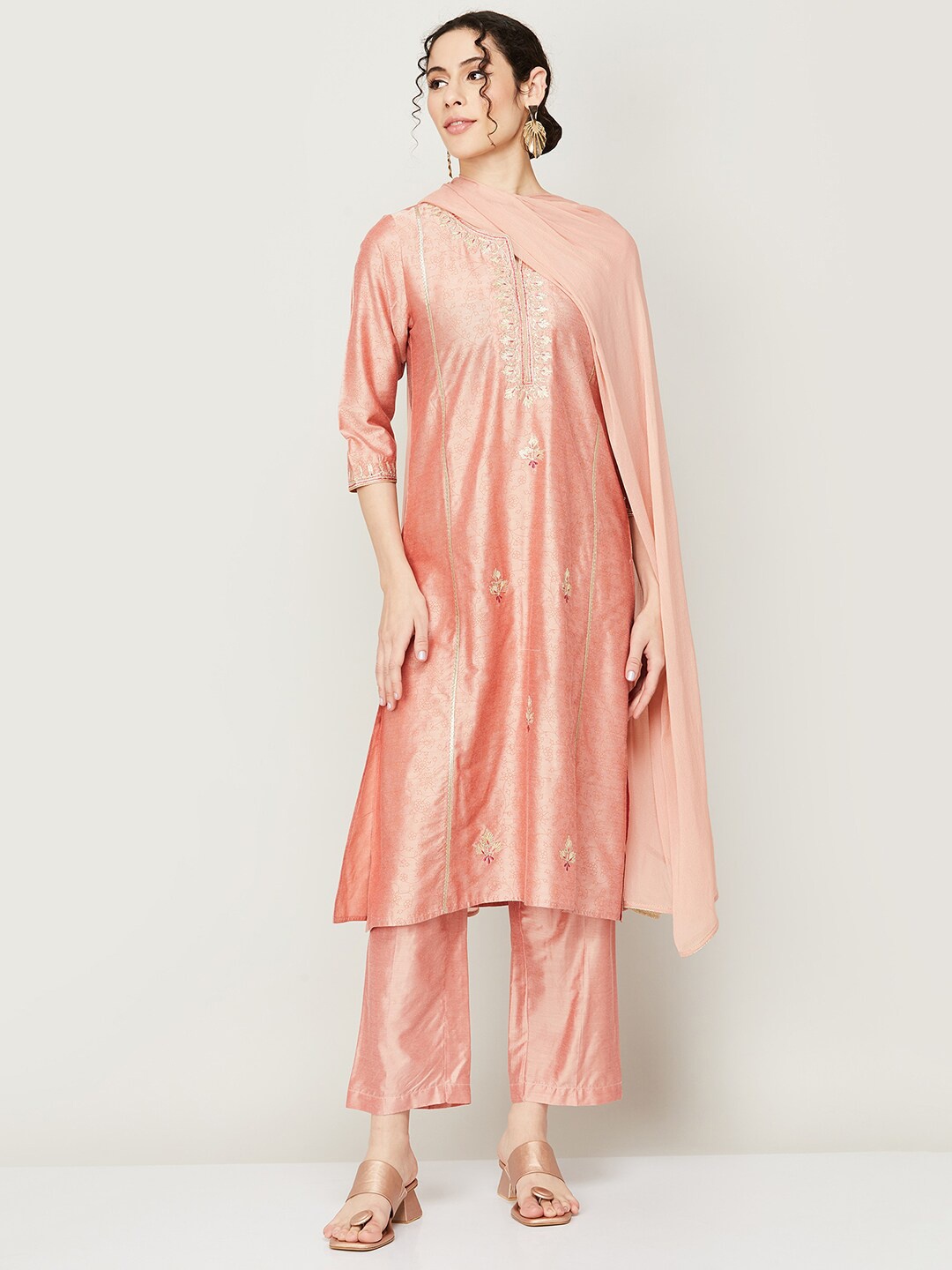 Melange by Lifestyle Women Floral Embroidered Thread Work Kurta with Trousers & Dupatta, Peach
Melange by Lifestyle Women Floral Embroidered Thread Work Kurta with Trousers & Dupatta, Peach