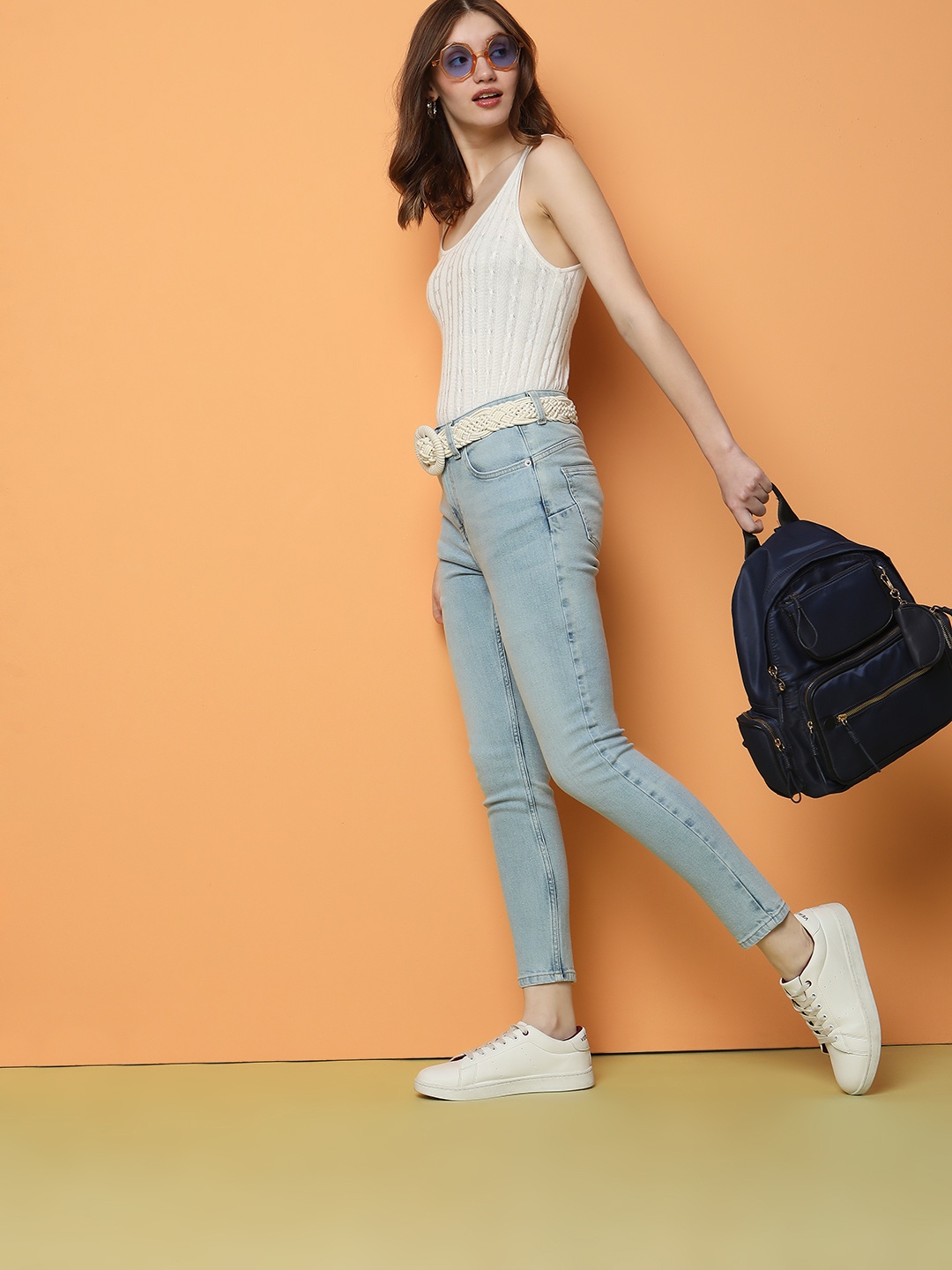 Vero Moda Women Skinny Fit High-Rise Mildly Distressed Heavy Fade Cotton Jeans, Blue
Vero Moda Women Skinny Fit High-Rise Mildly Distressed Heavy Fade Cotton Jeans, Blue