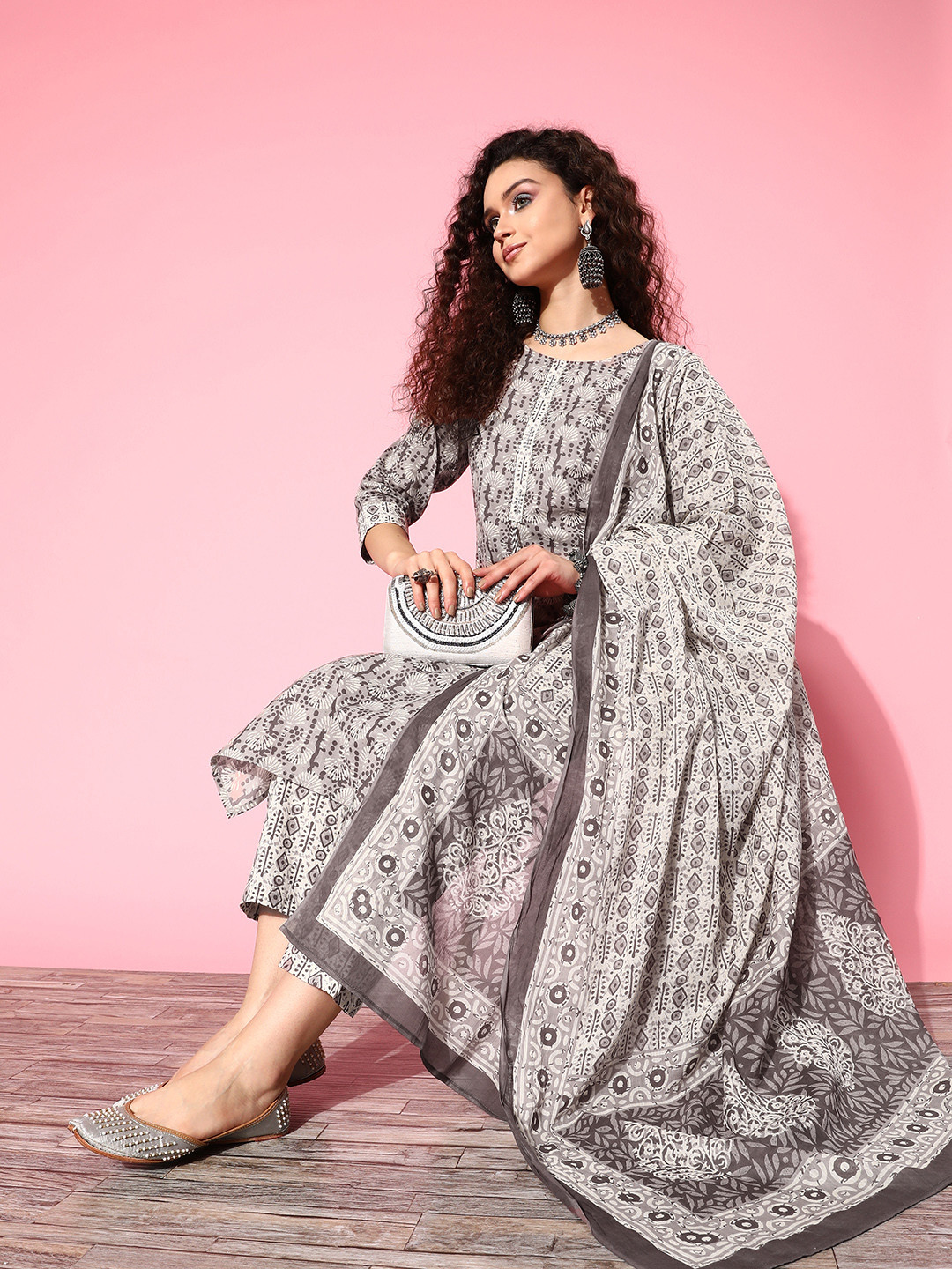 Yufta Ethnic Motifs Printed Pure Cotton Kurta with Trousers & With Dupatta, Grey
Yufta Ethnic Motifs Printed Pure Cotton Kurta with Trousers & With Dupatta, Grey